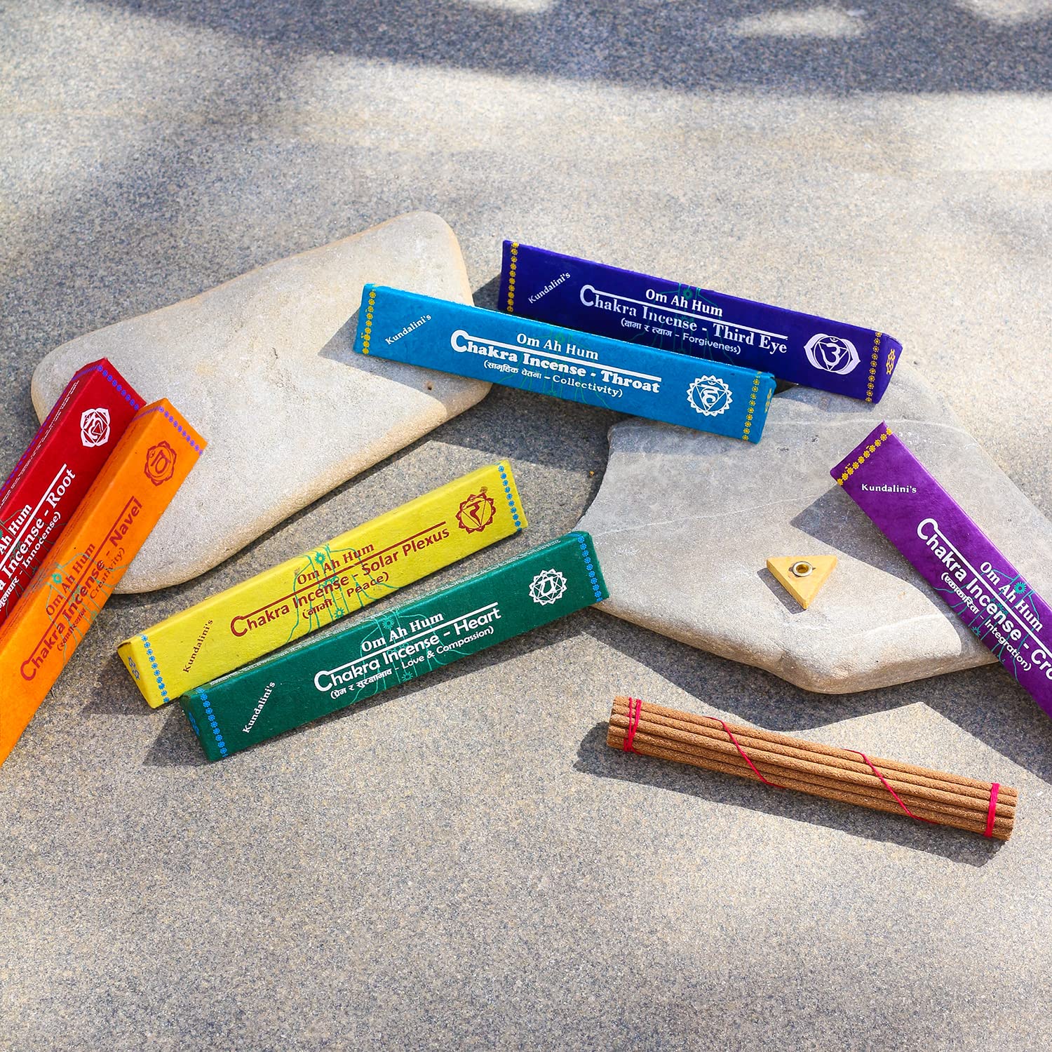 Incenso Bastoncini Naturali 7 Chakra - Set Artigianale 7 x 19 pezzi con supporto Fatti a Mano in Nepal - Incensi Naturali Biologici Senza Prodotti Chimici per Meditazione e Yoga
