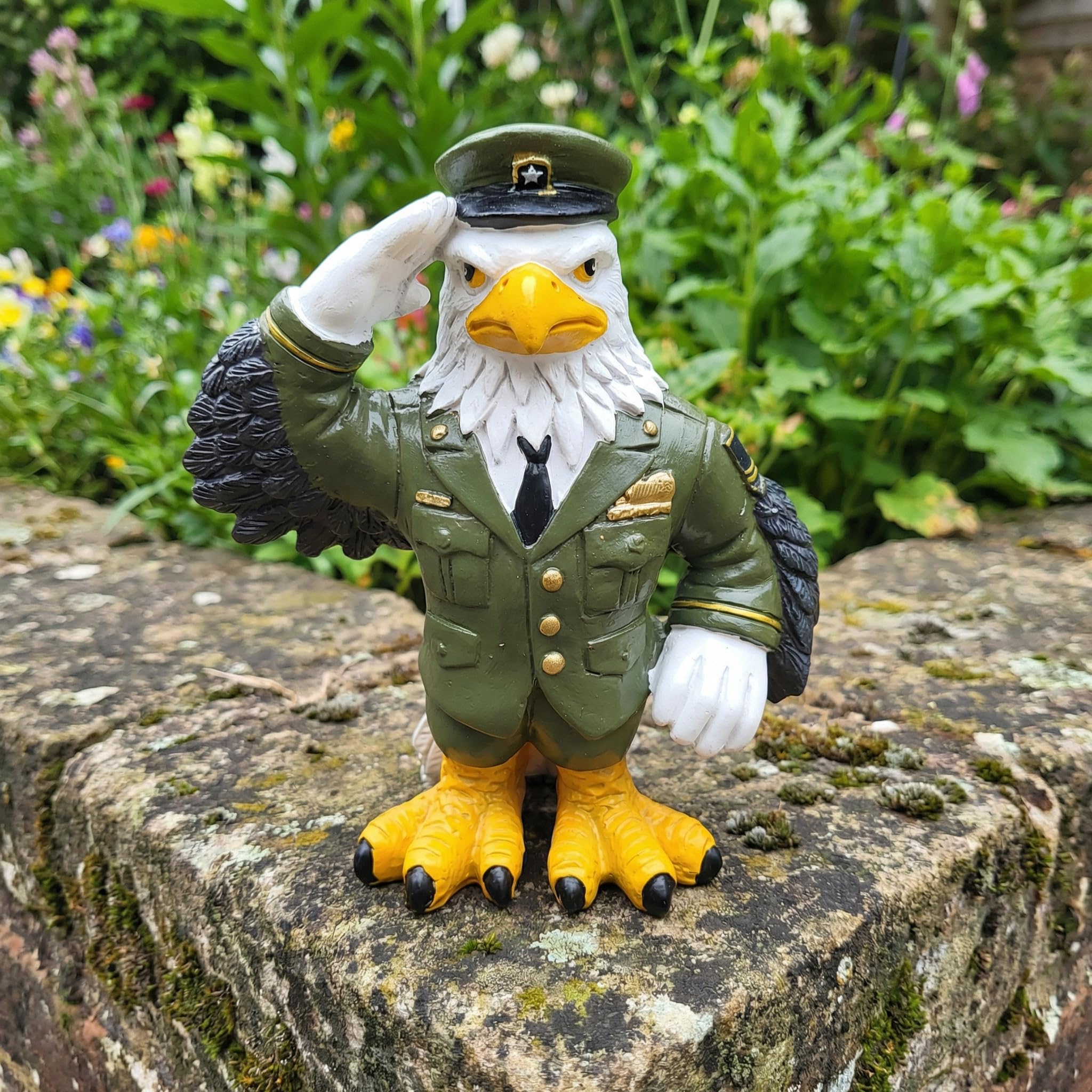 Kopida Eagle Soldier Ornament Resin Animal Sculpture Desktop Miniatures Figurine 7.5x8cm Collectible Decoration(Green)