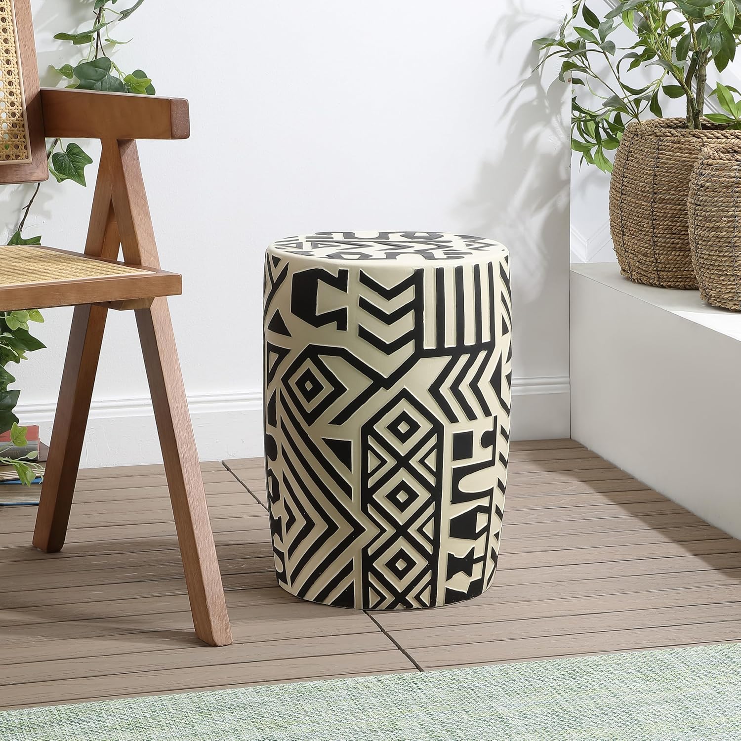 JONATHAN Y TBL1030B Rafi 17.75" MidCentury Modern Geometric Drum Garden Stool, Black/Cream Patio, Porch, Backyard