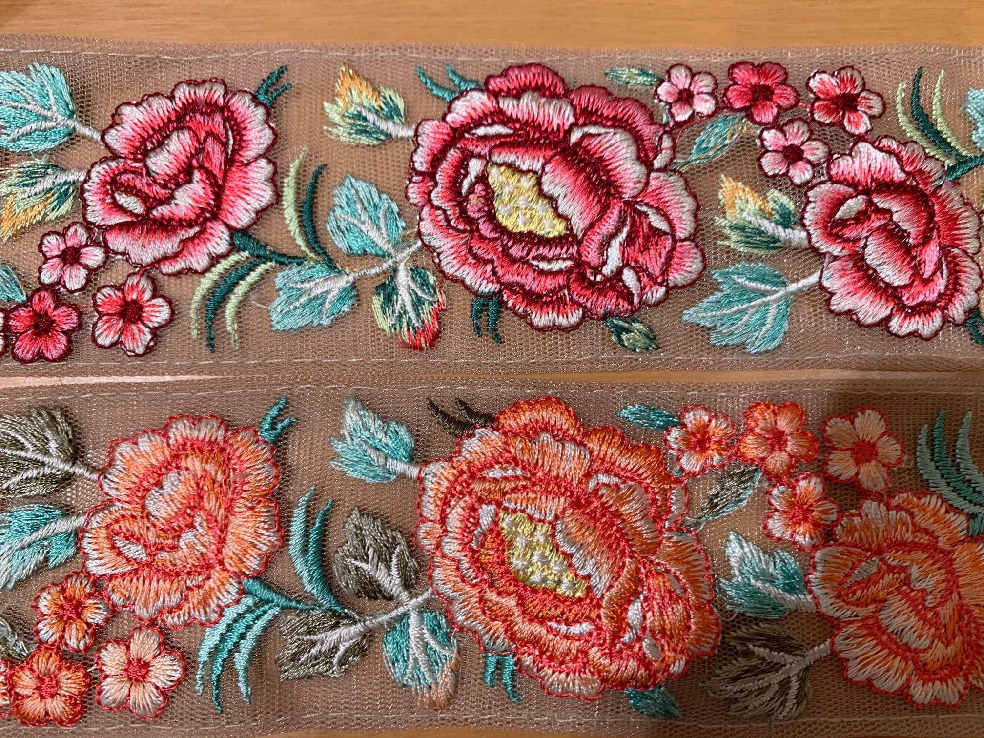 インド刺繍リボン幅広5ロールセット❗️ インド刺繍リボン幅広5ロールセット❗️