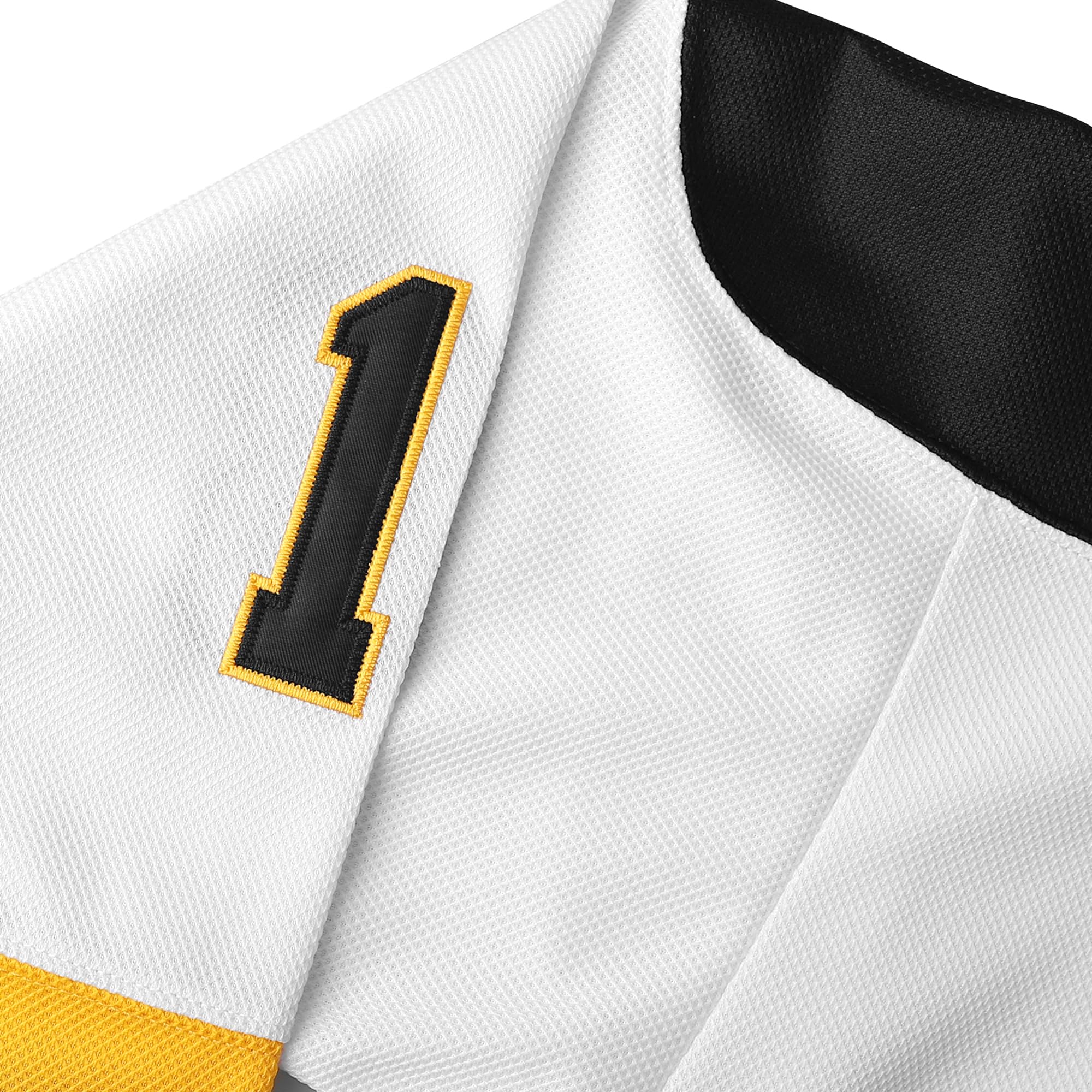 Happy Gilmore #18 Sandler 1996 Movie Ice Hockey Jersey Stitched Athletics Sports Shirt for Men Black White S-3XL