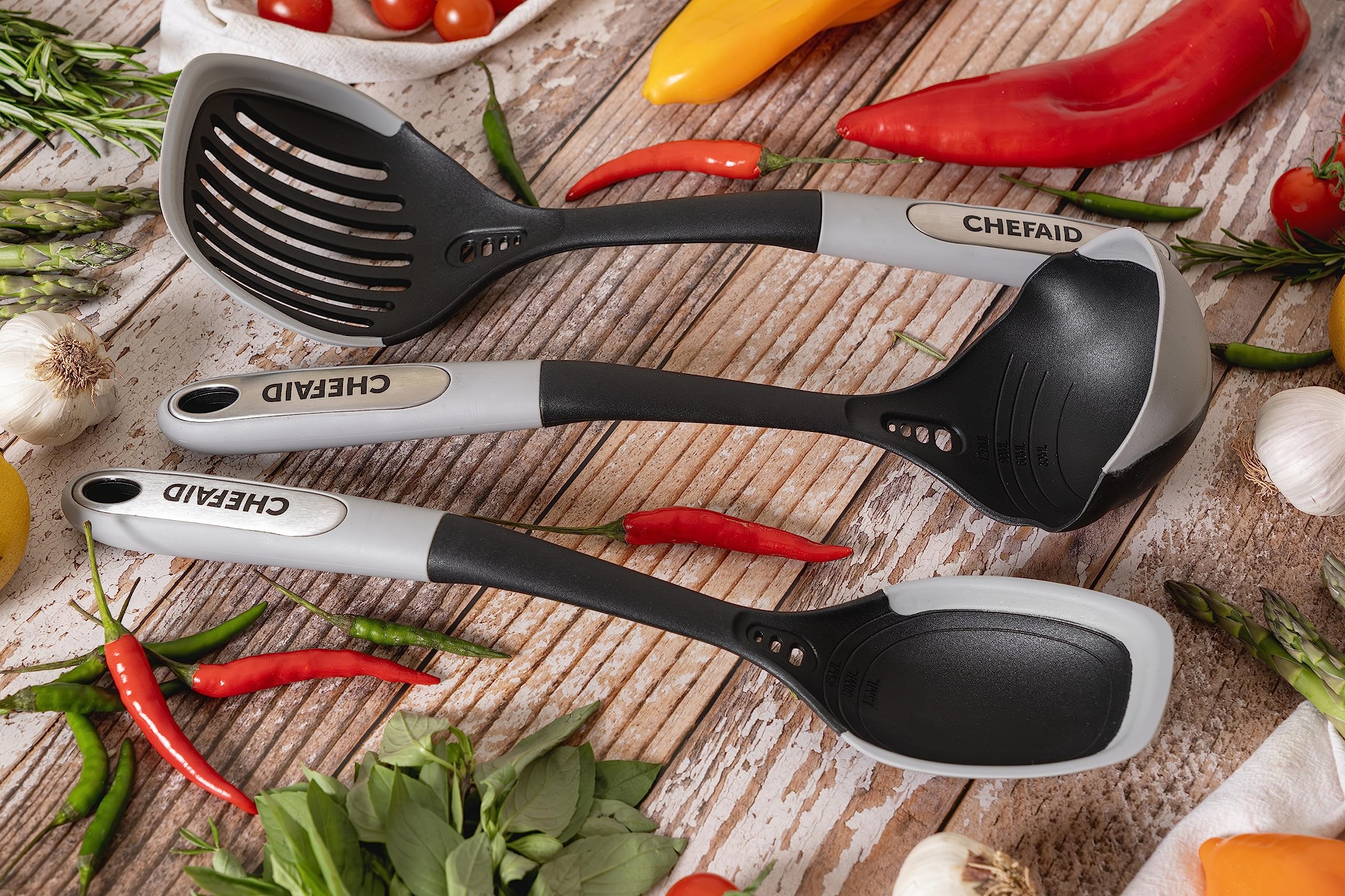 Chef Aid Louche à spaghetti à tête en nylon avec bord en silicone, avec trous de drainage et mesure à spaghetti intégrée pour portions individuelles, sans BPA et passe au lave-vaisselle