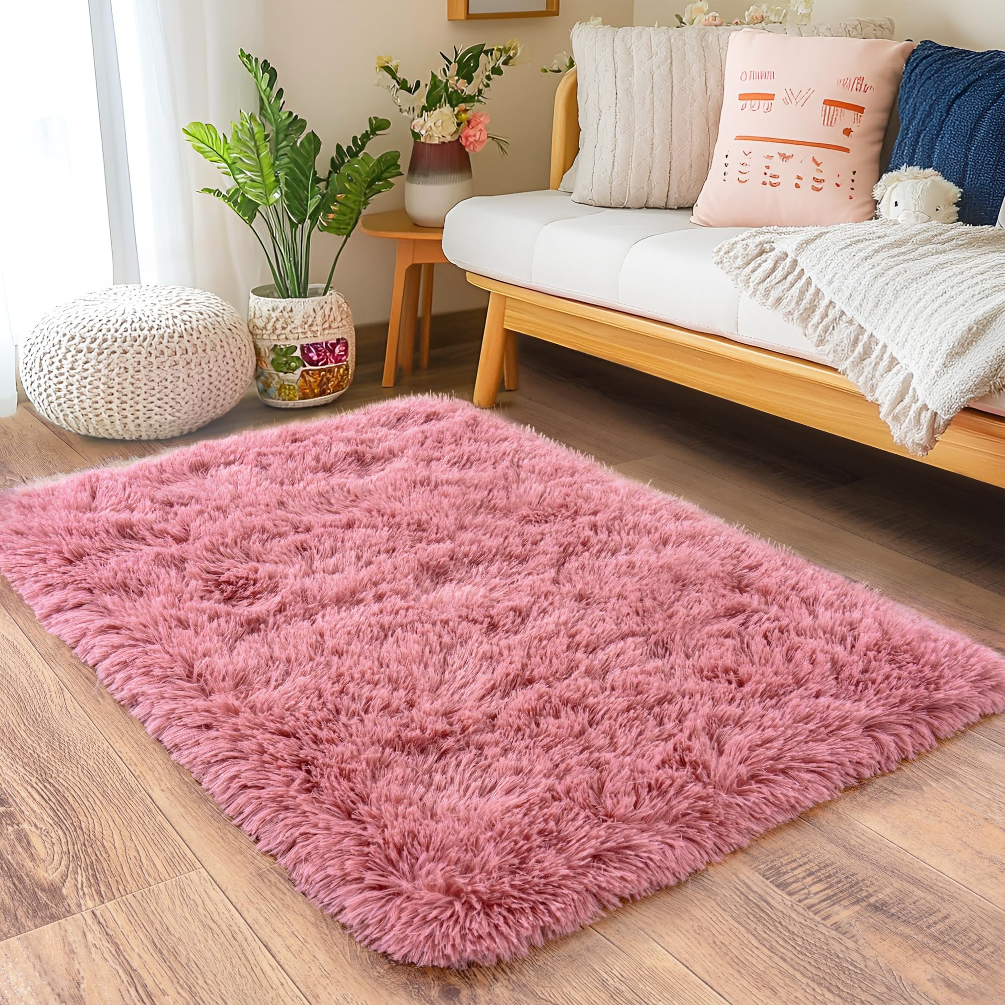 Quntue Small Blush Rugs for Bedroom, Fluffy 2x3 Rug Throw Non Slip for Bedside Dorm Kids Room, Plush Comfy Shag Carpet for Home Decor Aesthetic