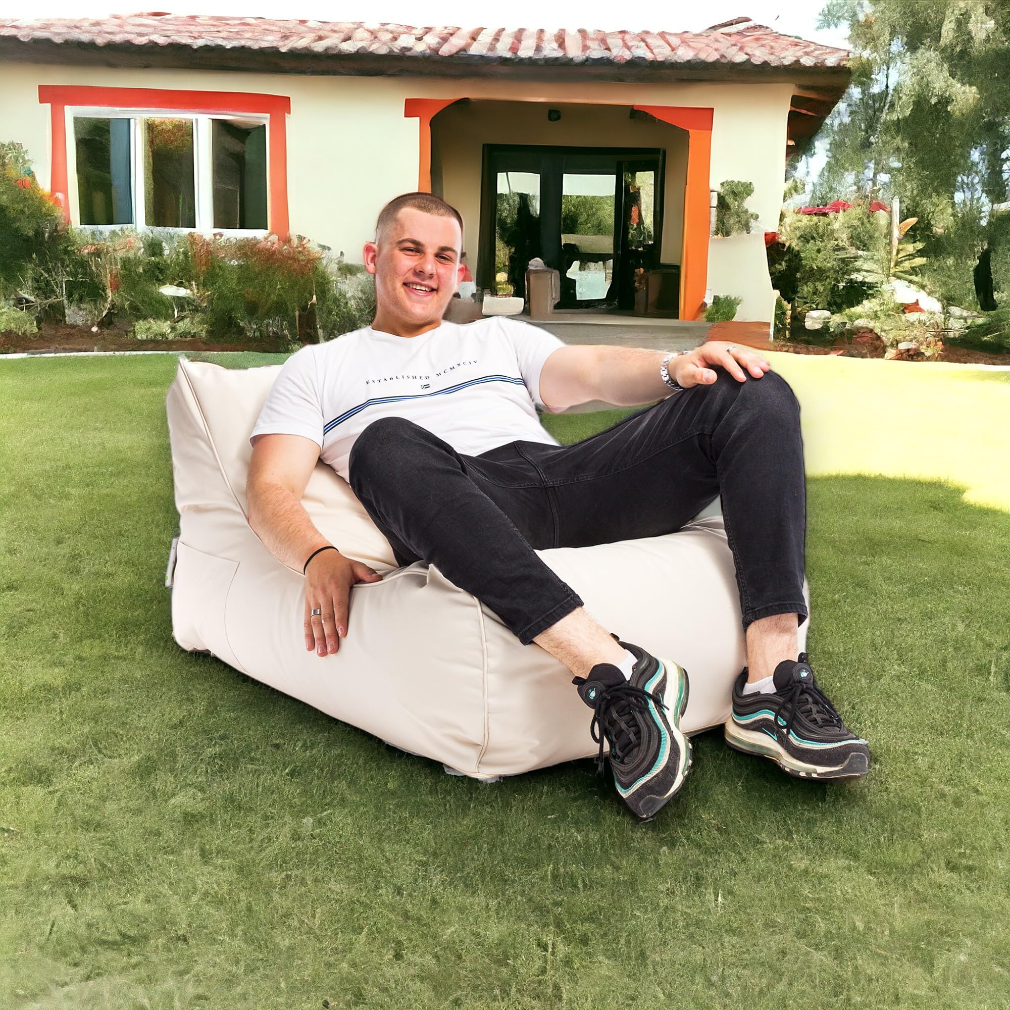 Ecopuf - Pouf Poltrona a Sacco da Esterno Chaise Longue - Puffo per Sedersi con Tasca Portaoggetti e Maniglia - Puff in Tessuto Impermeabile - Poltrona Relax - Arredamento Casa - Panna Nc18