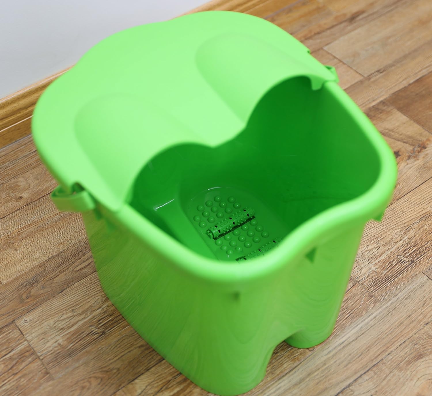 Basicwise Collapsible Foot Spa Bucket with Cover, Deep Soaking Basin for Pedicure, Portable Folding Massage Bath Tub, Compact Wash Container