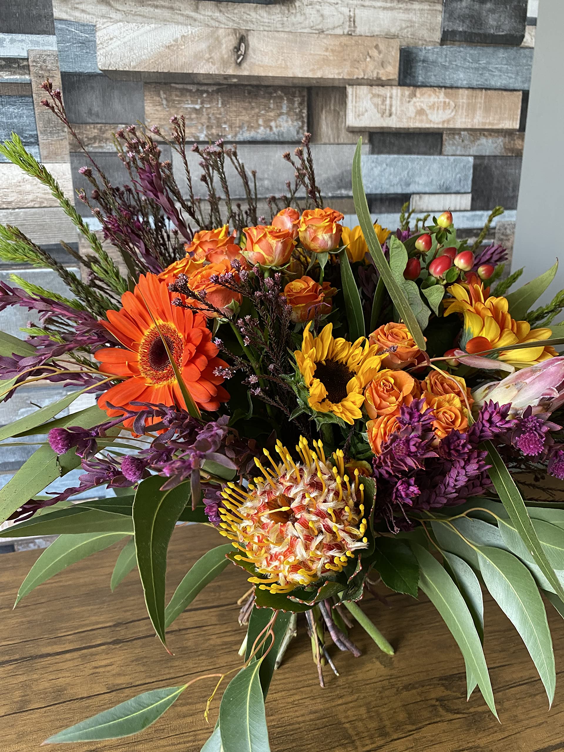 Red Generic Luxury Flowers Delivery Next Day Prime For Birthdays, Anniversaries And Thank You Gifts