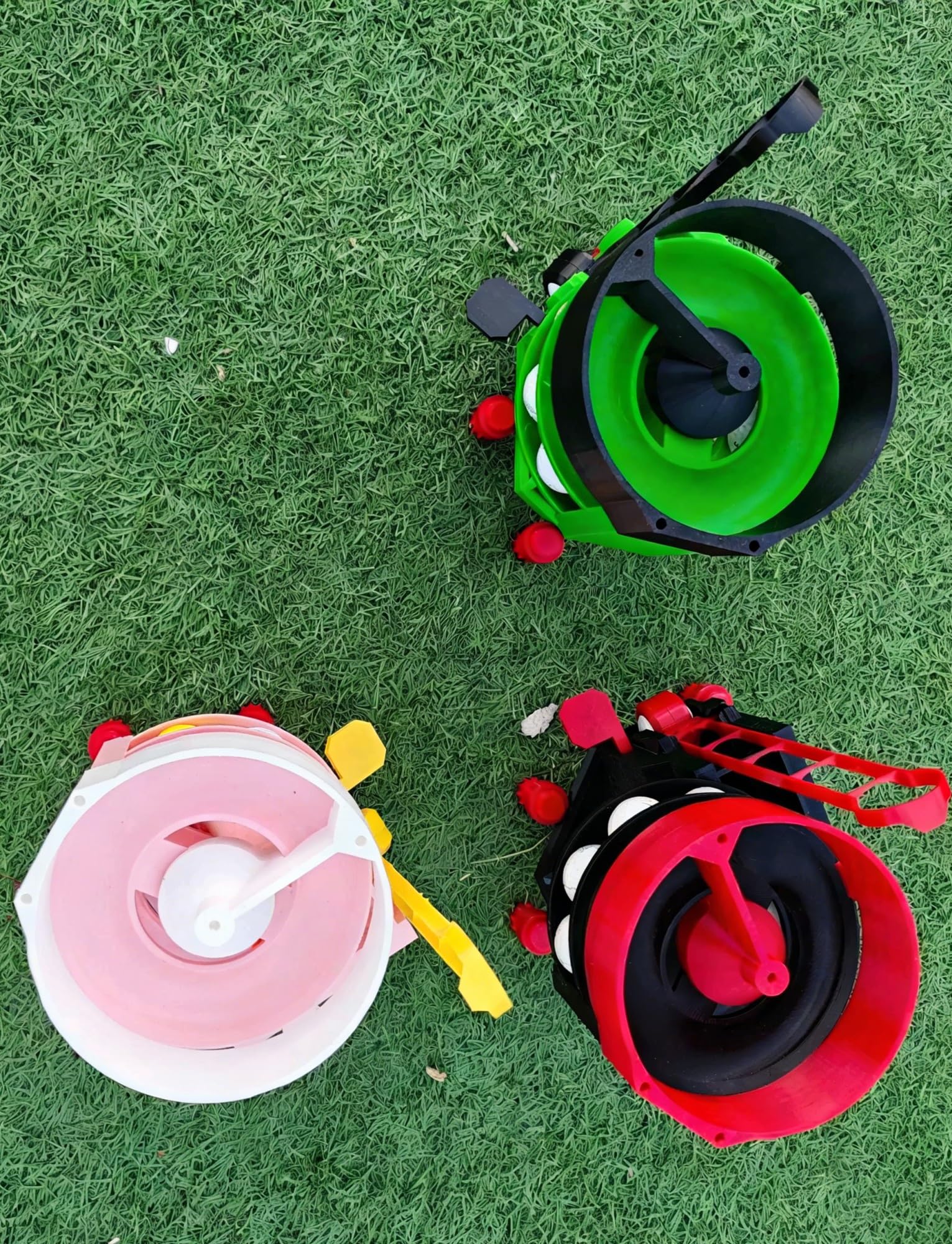 Automatischer Golfballspender – 25 Bälle Kapazität, tragbare Abschlagmaschine für Indoor- und Outdoor-Training und Übung