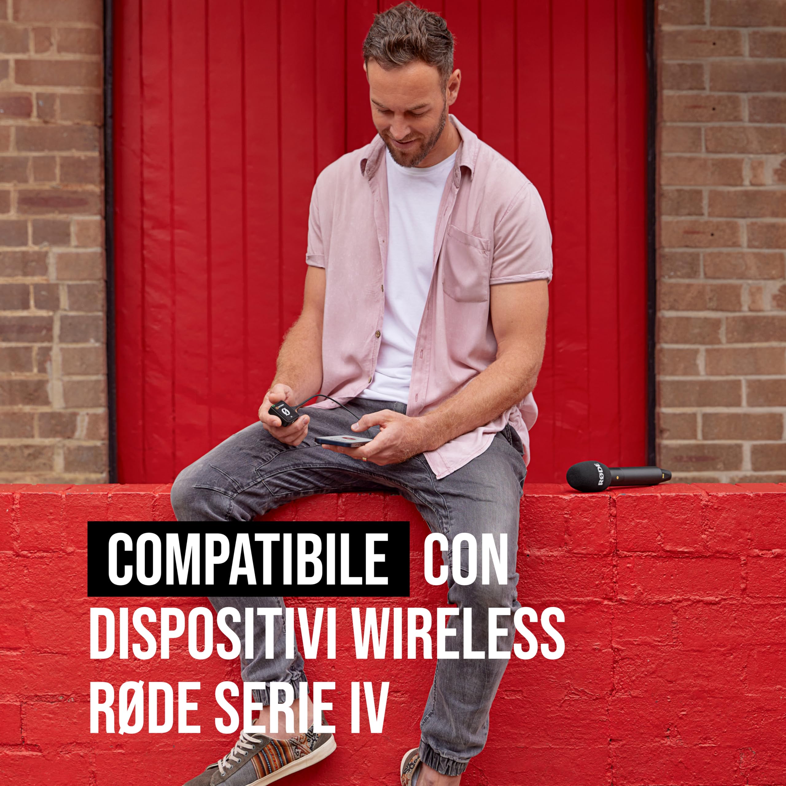 RØDE Interview PRO, microfono a condensatore palmare wireless con capsula di livello broadcast e registrazione integrata a 32-bit float per creazione di contenuti, media e interviste
