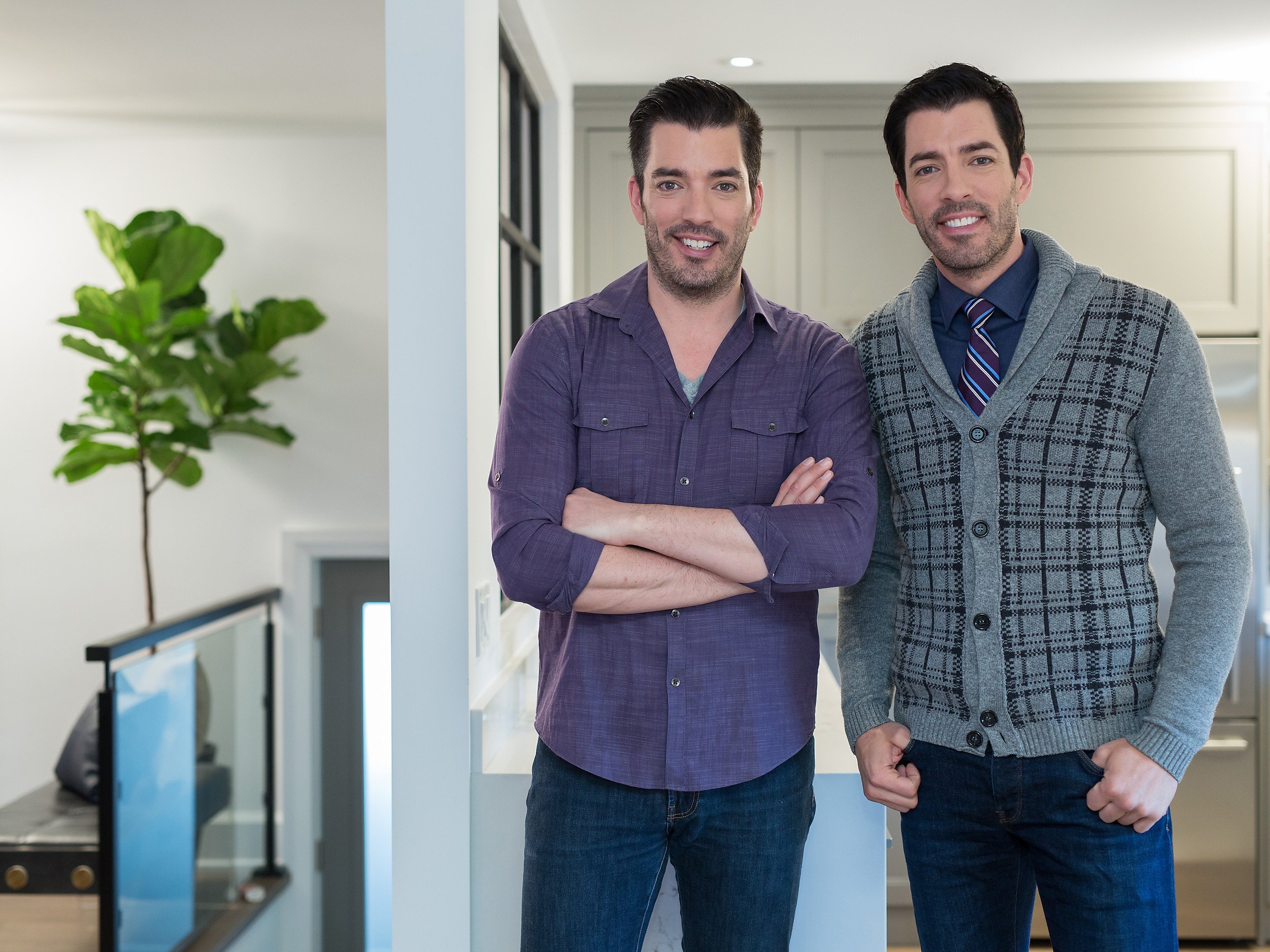 Watch Property Brothers: Buying & Selling, Season 8 | Prime Video