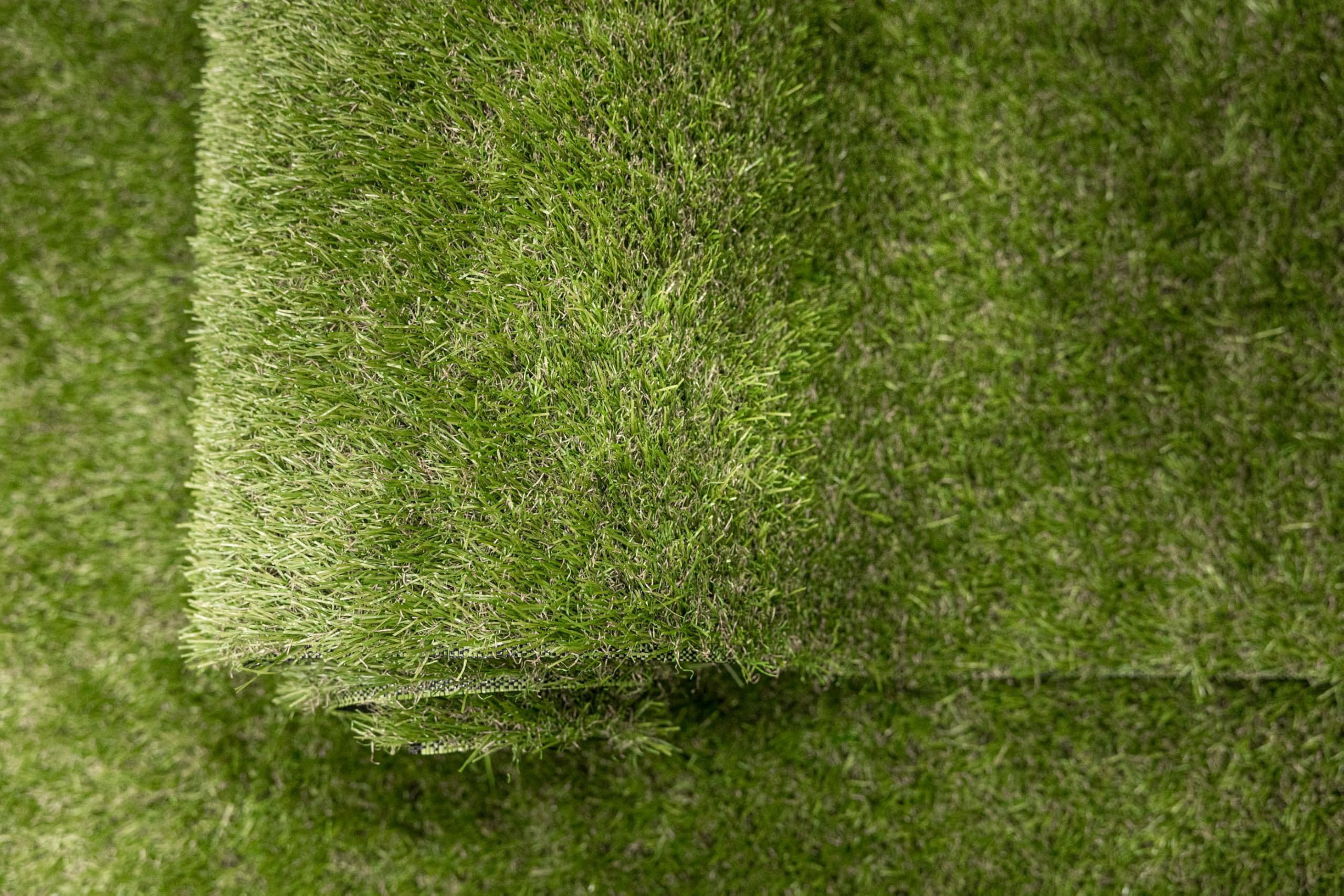 Kunstrasen Bella 30mm 250x500 cm Grün – Outdoor Rasenteppich nach Maß, wasserdurchlässig, weich, für Balkon, Terrasse, Garten & Poolbereich, Meterware, weich Artificial Grass