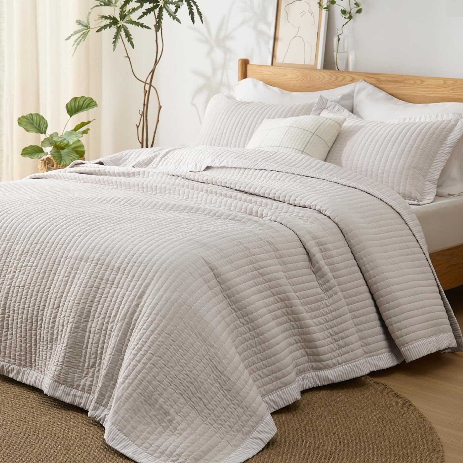 Bedsure Quilts King Size - King Quilt Bedding Set Bedspread Coverlet Comforter, Lightweight Corduroy Pattern Bedspread, 3-Piece Set with 106"x96" Coverlet & 2 Pillow Shams, All-Season Soft Microfiber - Image 9