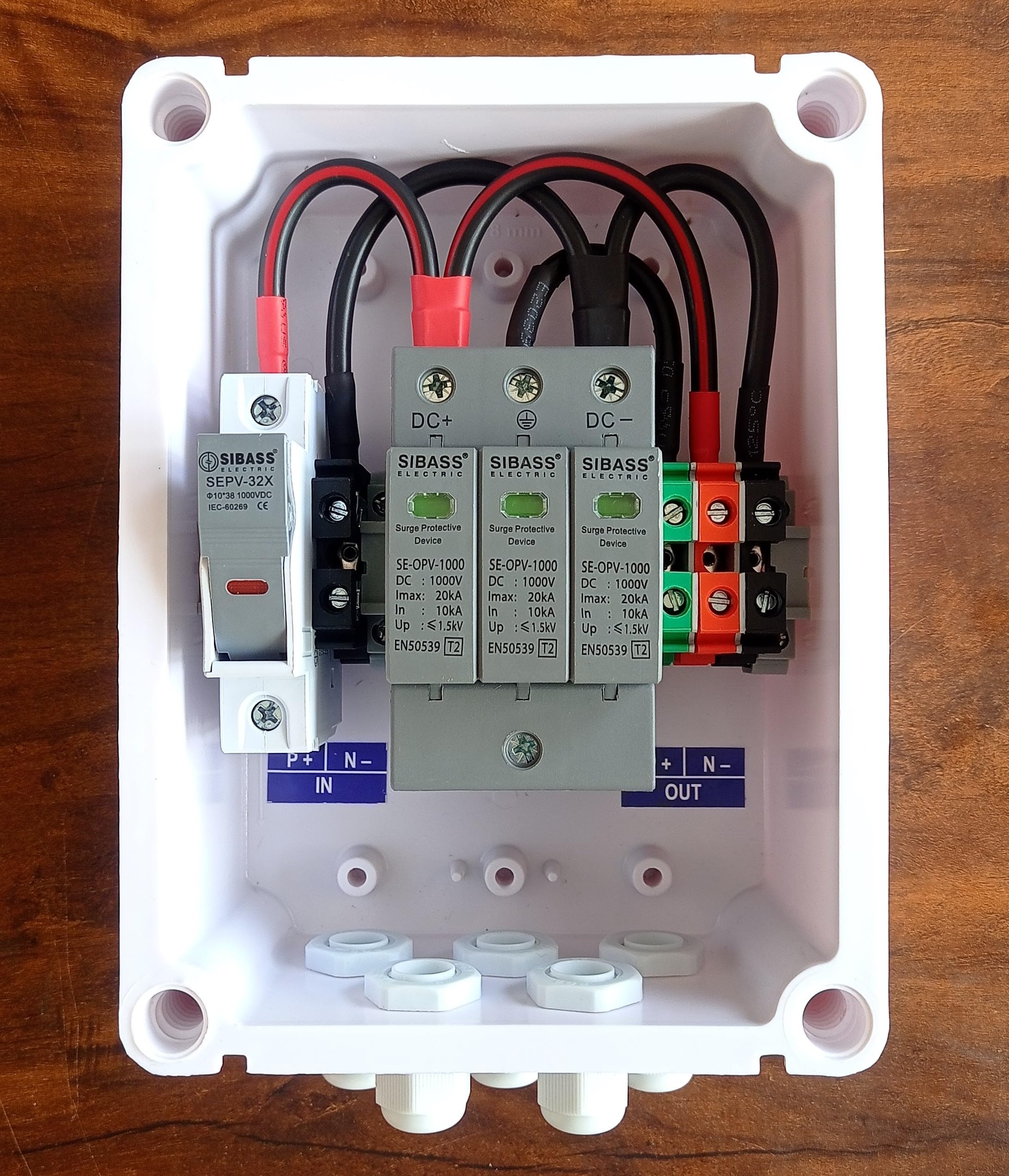 Kenbrook Solar DCDB 1 in 1 Out Inbuilt Sibass DC Fuse 20A, Sibass SPD 1000V (1 Series/String x up to 20 Panels Max.) (1-1 1000V) (B0D9HN9TSS) Amazon Price History, Amazon Price Tracker