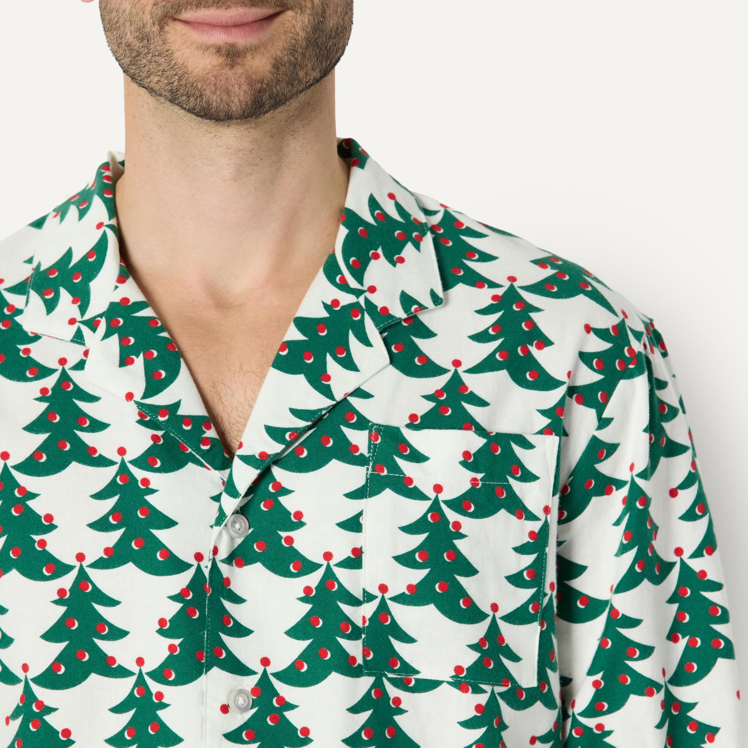 Amazon Essentials Completi Coordinati di Pigiami Natalizi per La Famiglia