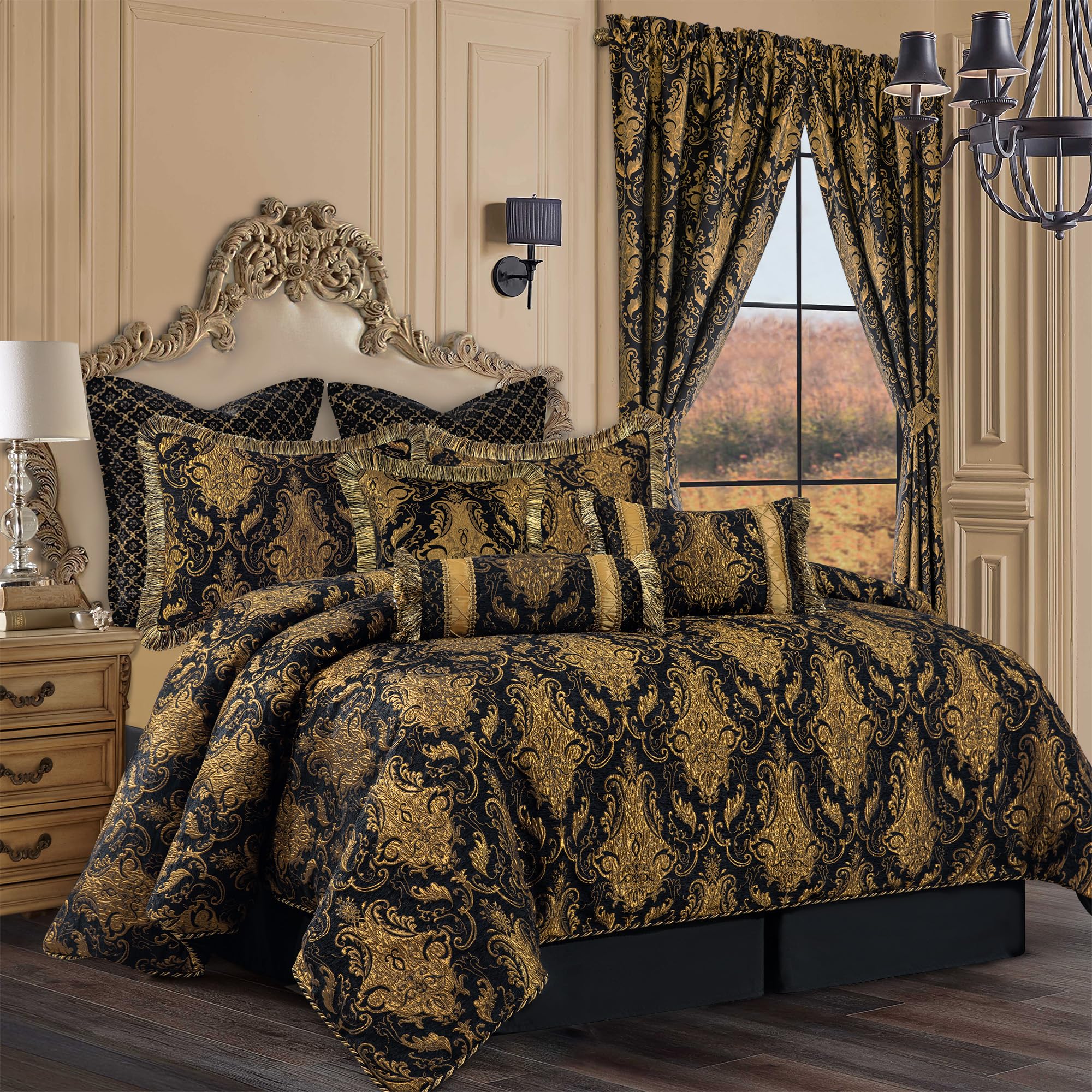 Loom and Mill 9-Piece Jacquard Comforter Set, Luxury Classic Black Damask Jacquard Comforter King Sets, Ultra Soft Bedding with Euro Shams, Bedskirt, Filled Decorative Pillow for Home Bedroom(King)