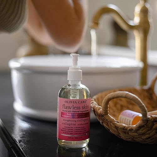 Miniatura 7 de Limpiador facial iluminador diario  Hidrata, hidrata y limpia  Ilumina las manchas de la edad, tensa y calma la piel  Antioxidantes  Todo tipo de