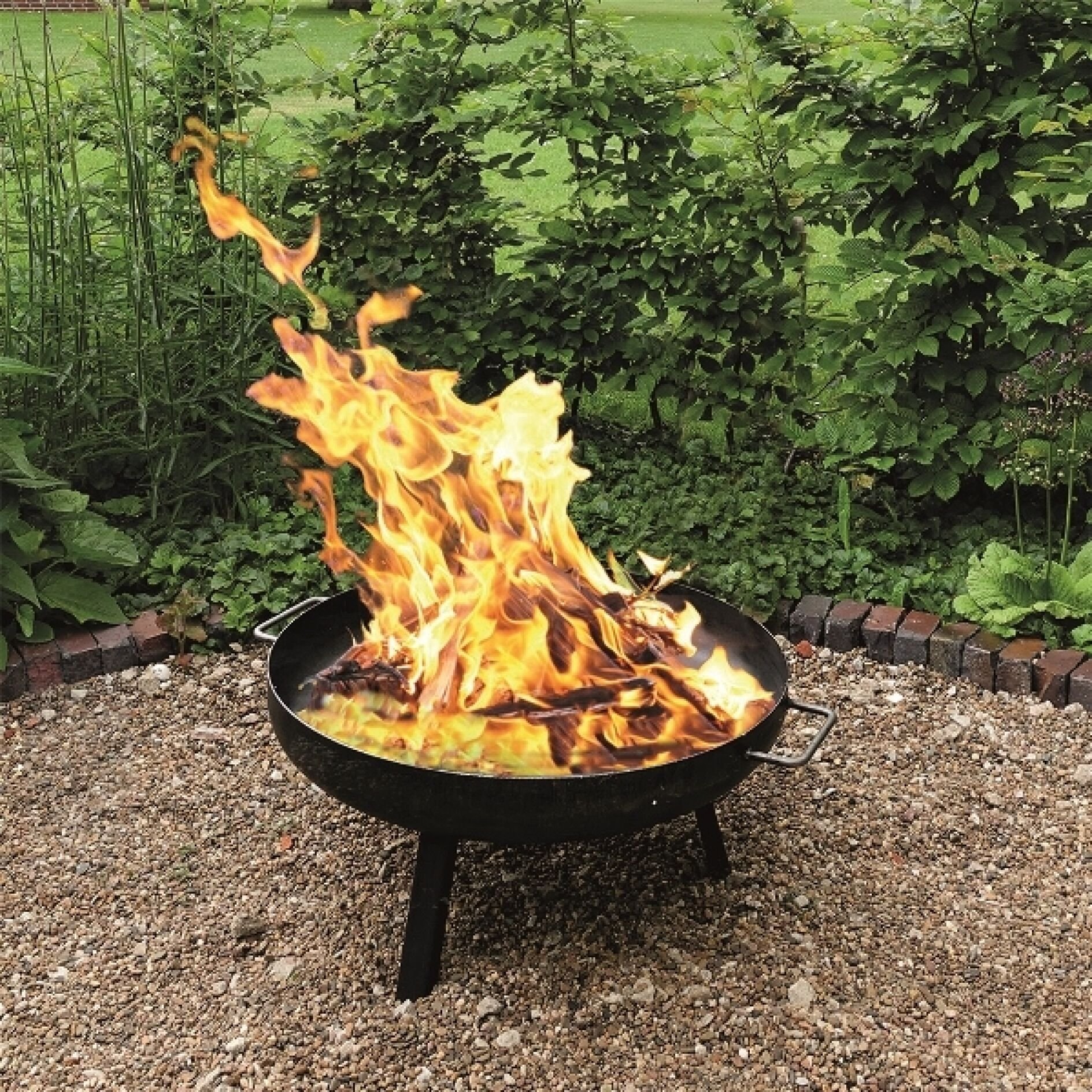 Feuerschale schwere Massive Ausführung 60cm Höhe 32cm 2417