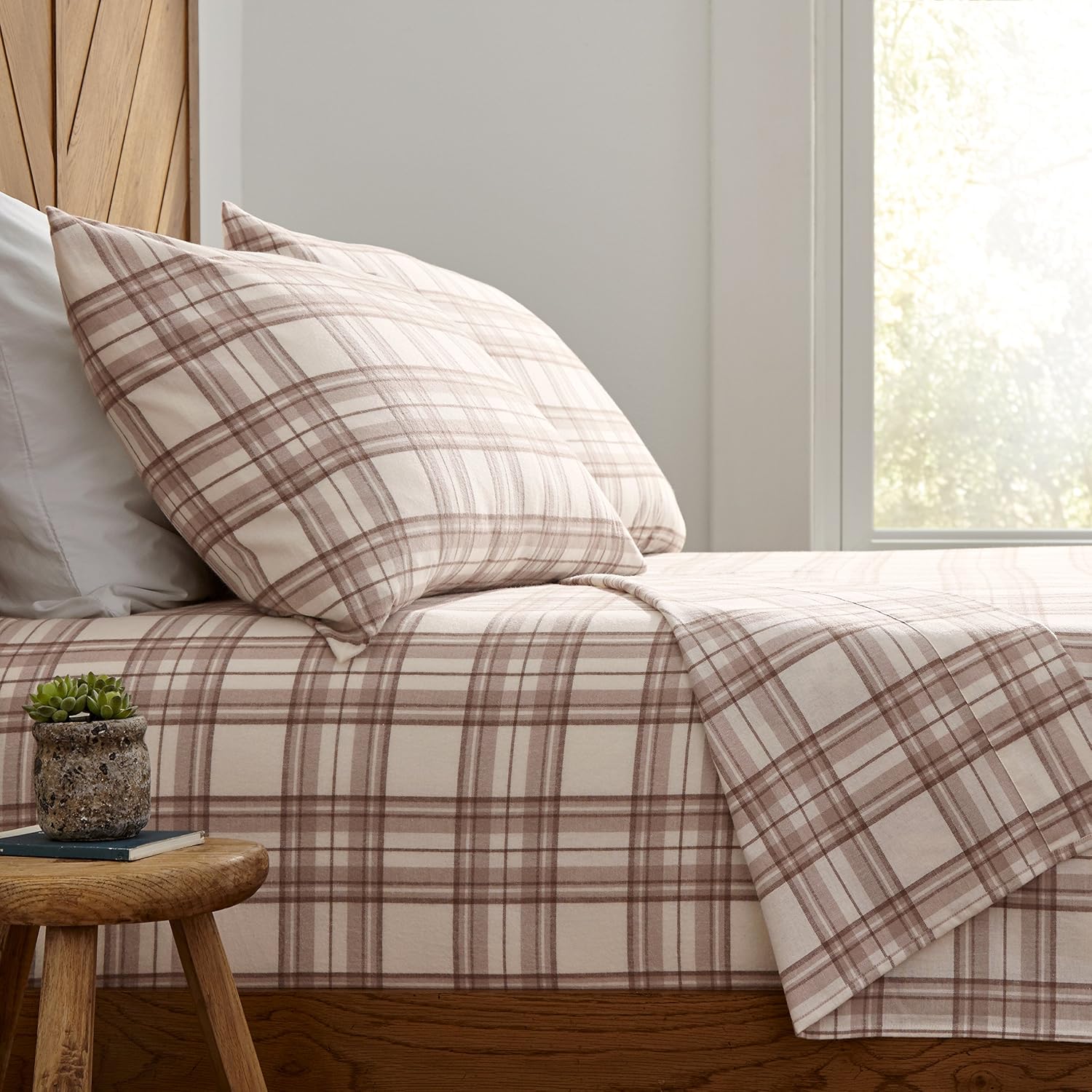 Amazon Brand – Stone & Beam Rustic 100% Cotton Plaid Flannel Bed Sheet Set, Easy Care, Queen, Ivory and Cream
