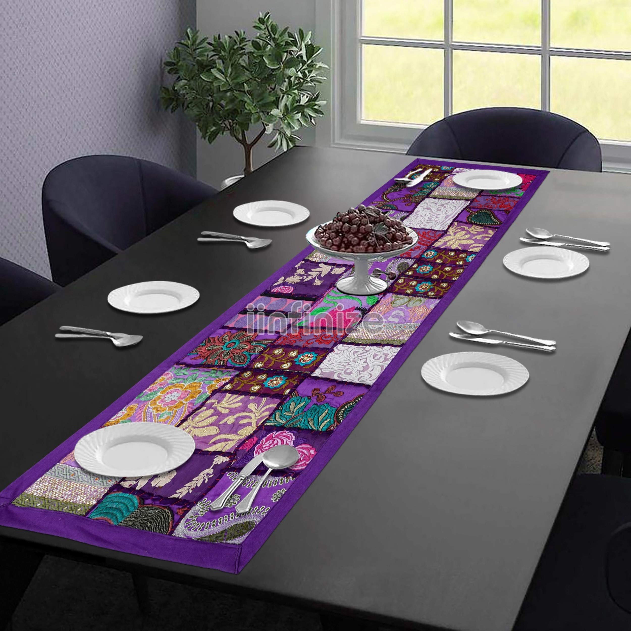 Chemin de table patchwork brodé 40x152 cm fait main pour salle à manger