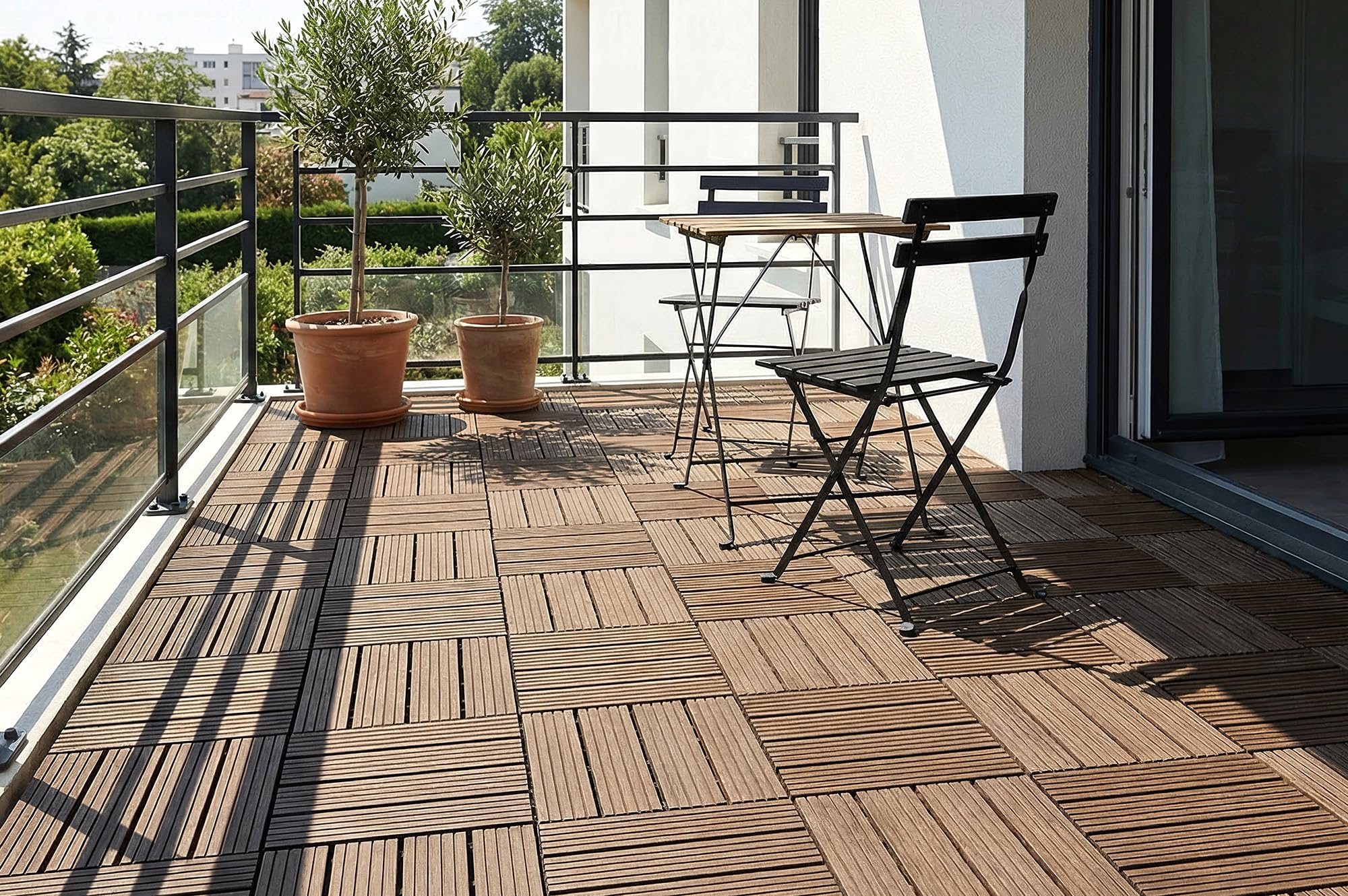 Casanoov Lot de 30 dalles clipsables terrasse en composite SERRA teck rainuré 30x30cm