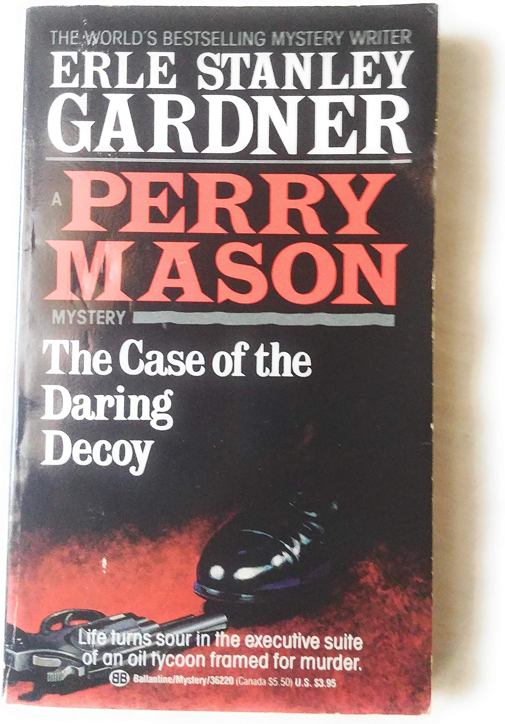 The Case of the Daring Decoy (Perry Mason Mystery)