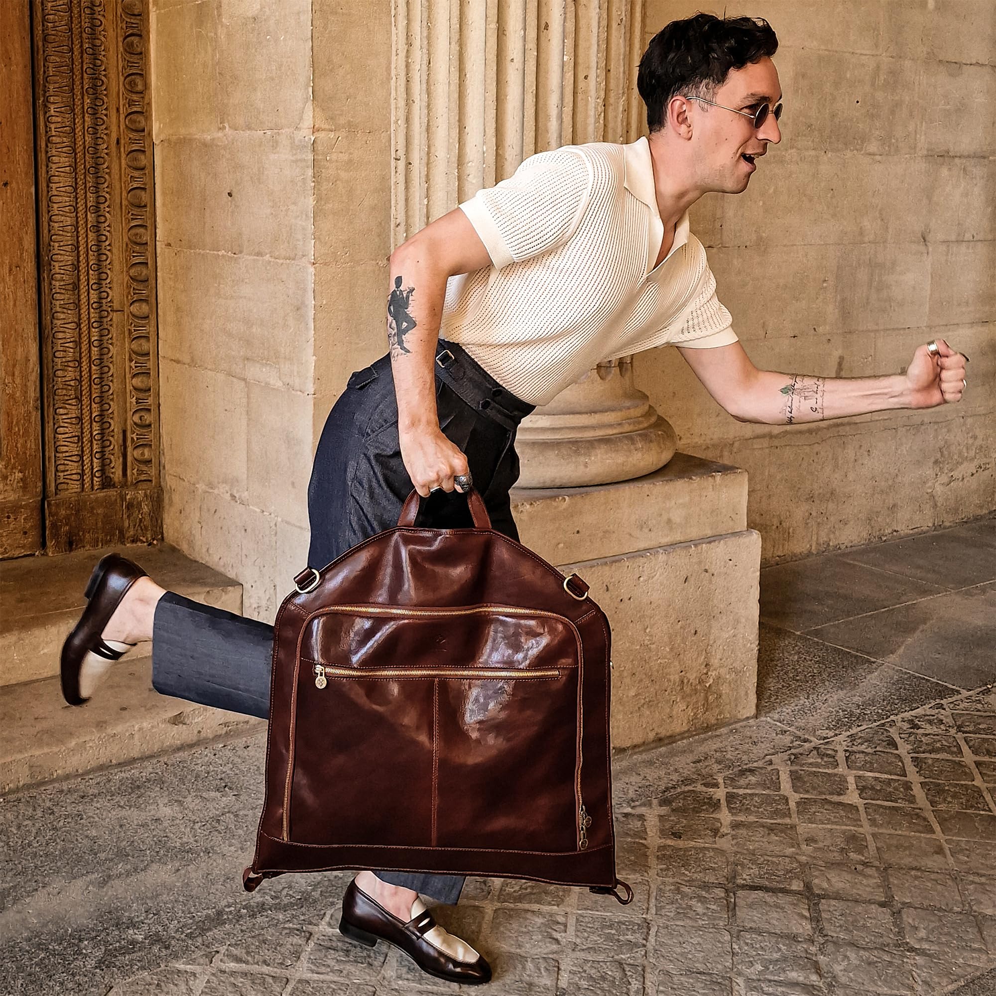 Kleidersack aus Leder - Echtleder Schutzhülle Kleidung - Kleidersack Atmungsaktiv - Kleiderhülle für Reisen - Time Resistance