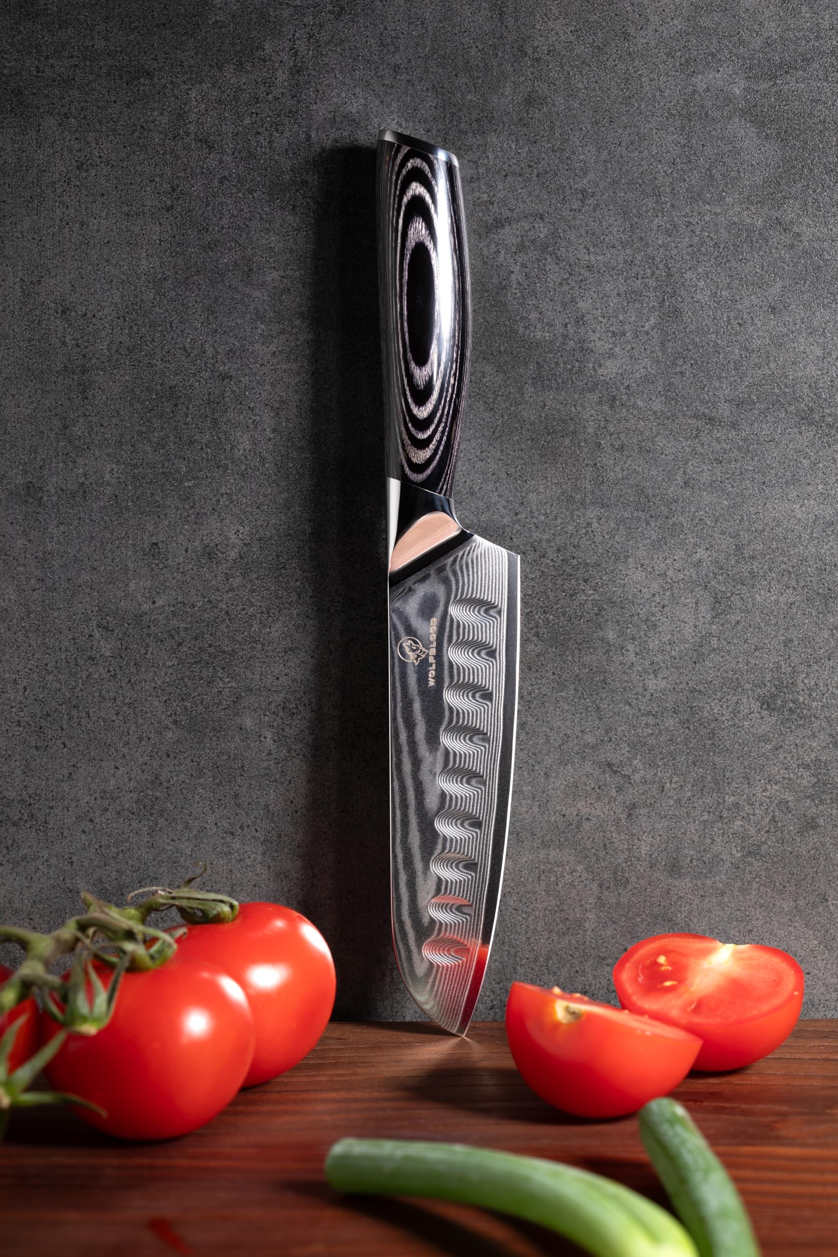 Wolfblood PRO Damastmesser Santoku Messer L (23cm) TÜV geprüfter 62 HRC Damaststahl aus 67 Lagen I Damast-Küchenmesser Santokumesser mit Holzgriff Geschenkbox und Klingenschutz