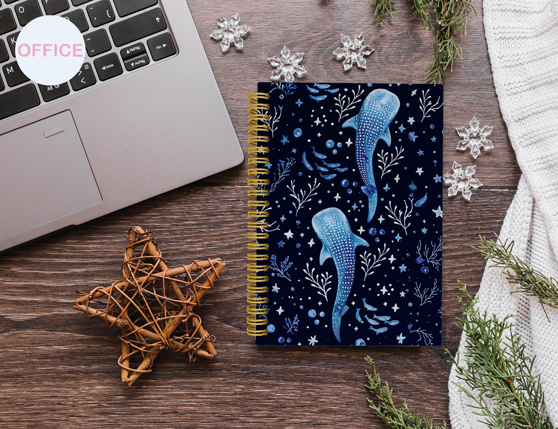 Taccuino con squalo balena, diario da donna, diario di biologia marina, quaderno blu scuro con animali dell'oceano, regali per gli amanti dell'oceano, quaderno a spirale con copertina rigida