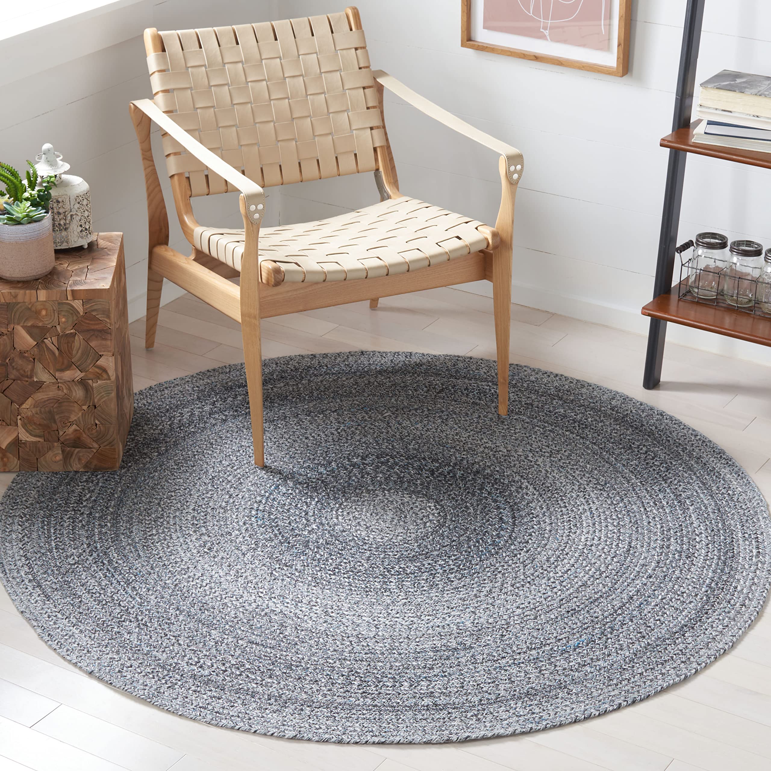 SAFAVIEH Braided Collection Area Rug - 6' Round, Dark Grey & Light Blue, Handmade Country Farmhouse, Ideal for High Traffic Areas in Living Room,