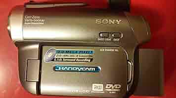 ビデオカメラ SONY DCR-DVD403 NTSC handycam Sony DCR-DVD403 DVD Handycam Camcorder - Review 2007 - PCMag UK