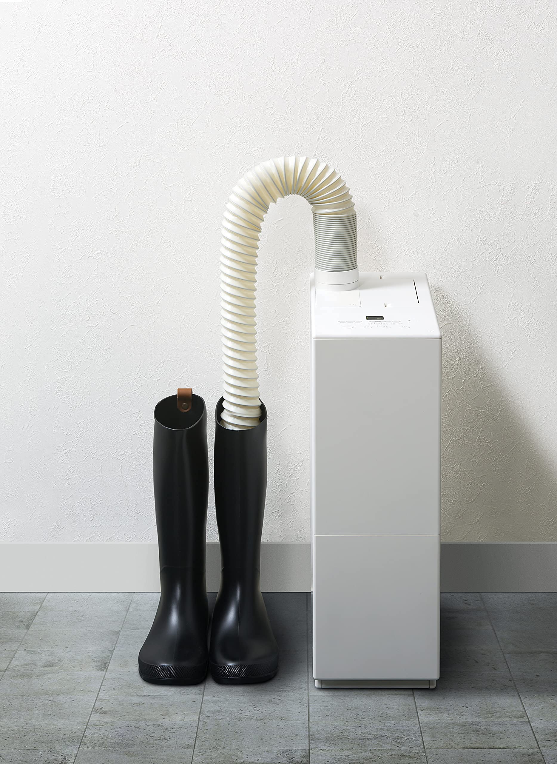 Amazon | ±0 プラスマイナスゼロ 除湿機 D010 ブラック XQJ-D010(B  