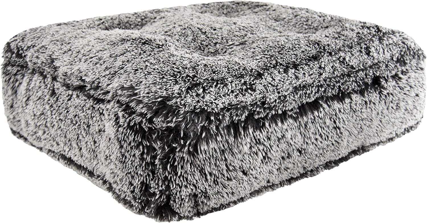 Bessie and Barnie Frosted Willow Extra Plush Shag Faux Fur Luxury Sicilian Rectangle Pet/Dog Bed (Multiple Sizes)