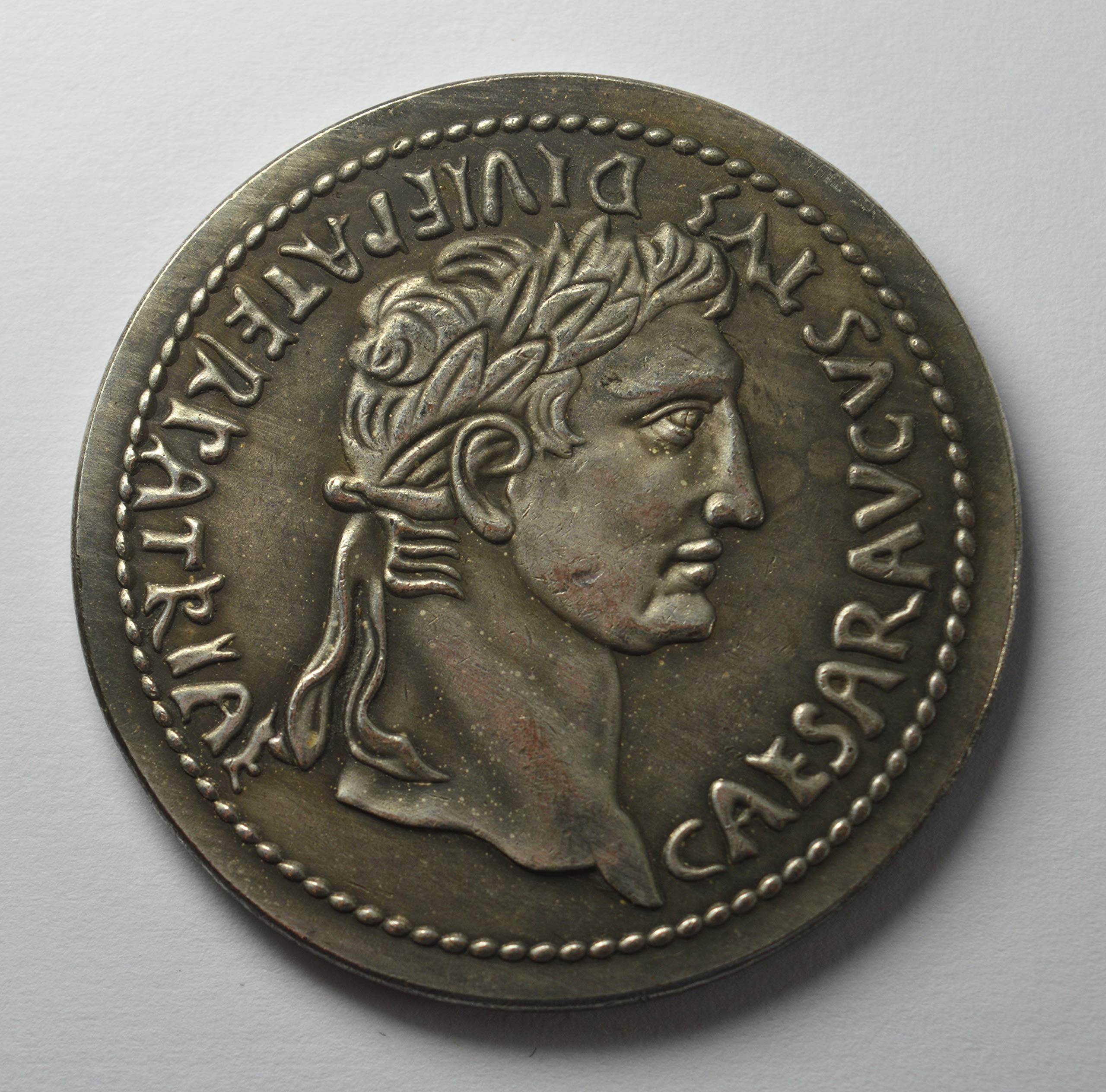 The Commemorative Coin Company Large Roman Silver Emperor Augustus Coin. 3.5cm 20g .925 Silver Plated. Replica, Reproduction, Collectable, Copy. Museum Quality.