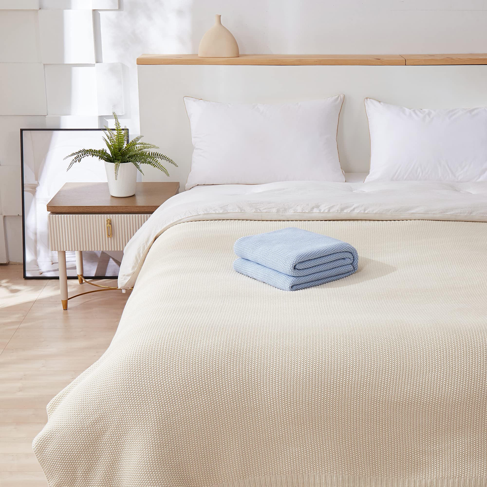 Manta de Punto Trenzado de algodón Color Crema para sofá, sillón y Cama, Ligera y Decorativa para el hogar, Manta Tejida con Bolsa de Lavado Adicional, 1,54 kg, 152 x 203 cm, Beis
