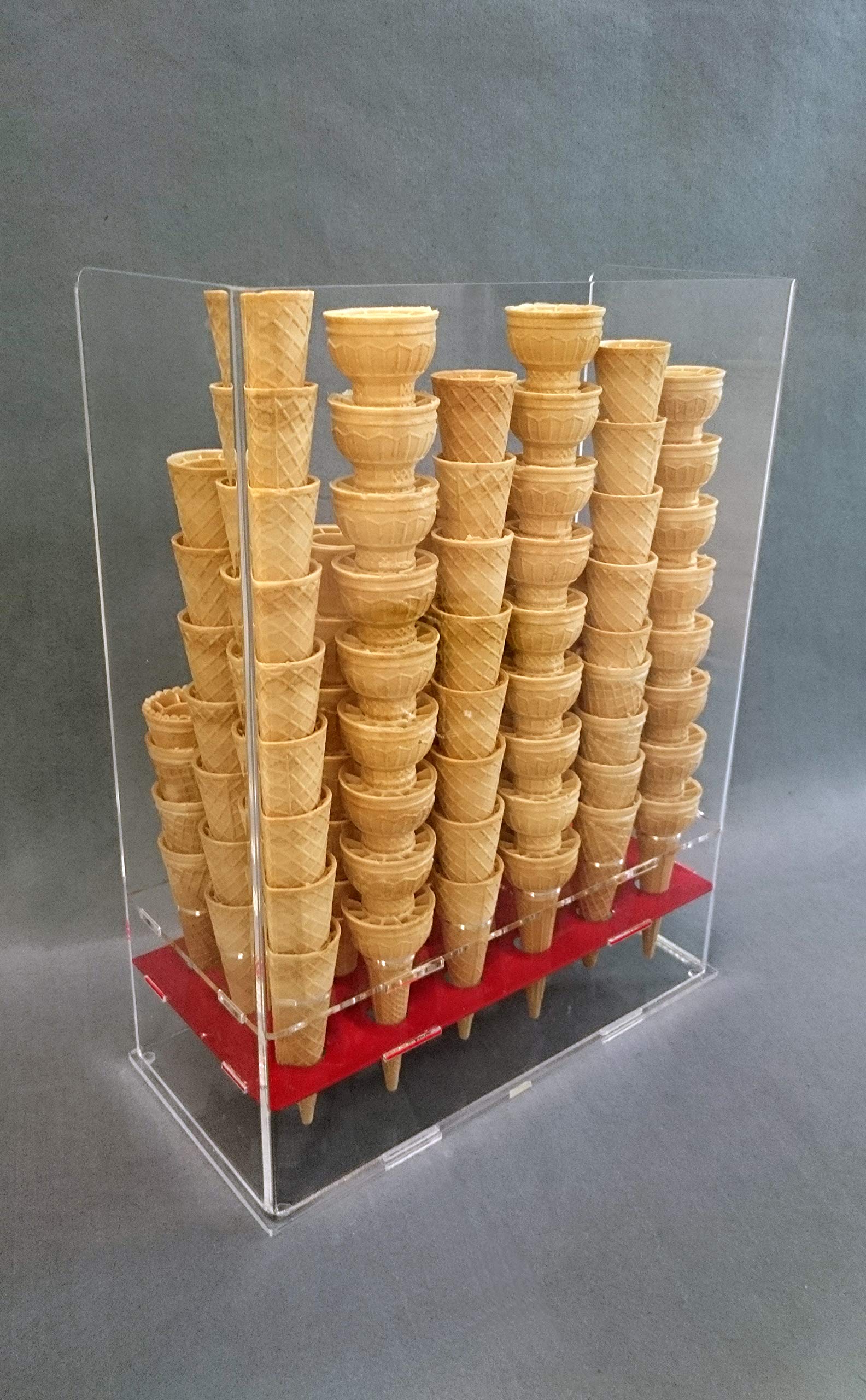 Astroplastic Espositore da banco Porta Coni e coppette Gelato 18 Fori ((Mensola Centrale Rossa))