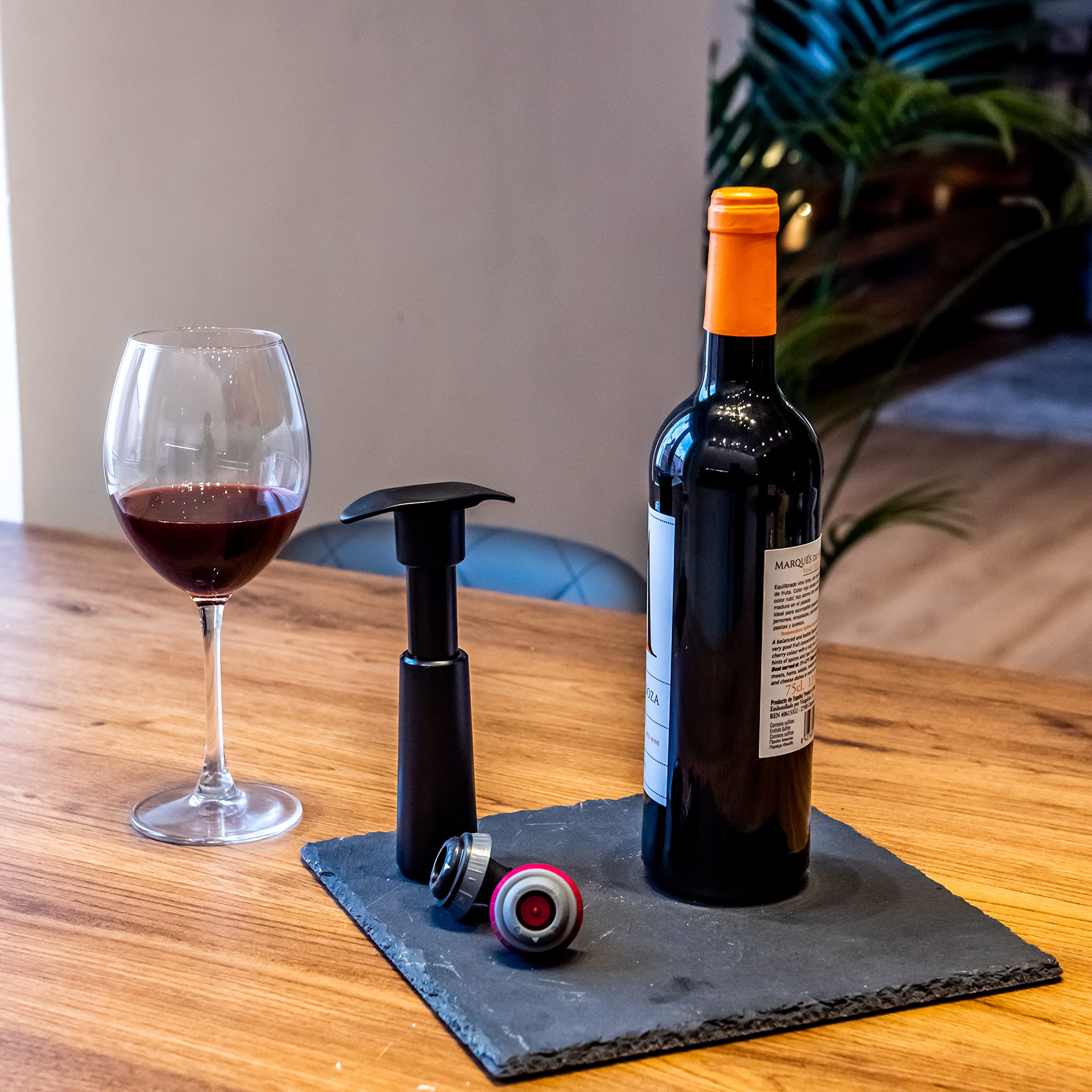 Vin Bouquet FIC 966 ręczna pompka próżniowa click z 2 korkami wskaźnik daty akcesoria do wina przechowywanie wina