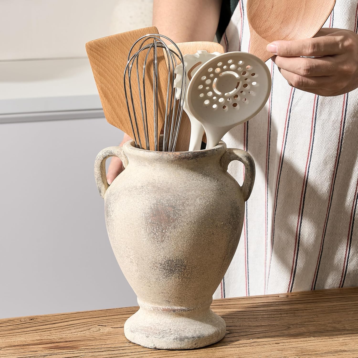 Ceramic Rustic Flower Vase with Handles, 8.46 Inch Tall Vintage Pottery Home Decor, Farmhouse Terracotta Vase for Living Room, Table, Shelf, Mantel Decoration, Farmhouse- Brown - Image 6