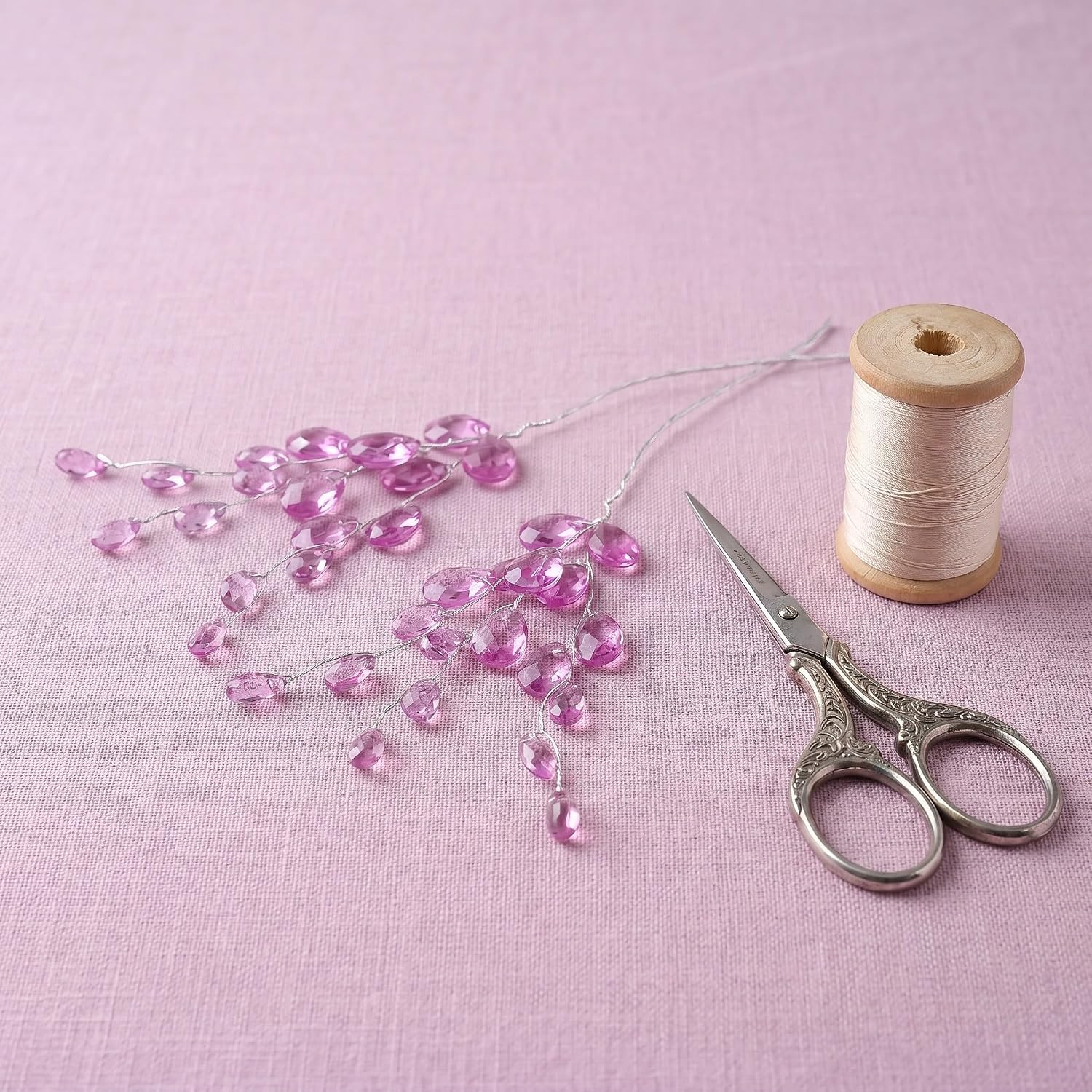 UKCOCO 30PCS Crystal Flower Stem Branches, Purple Acrylic Crystal Floral Stems, Clear Artificial Bead Drop Bouquets, Glitter Floral Acrylic Picks for Wedding, DIY Christmas