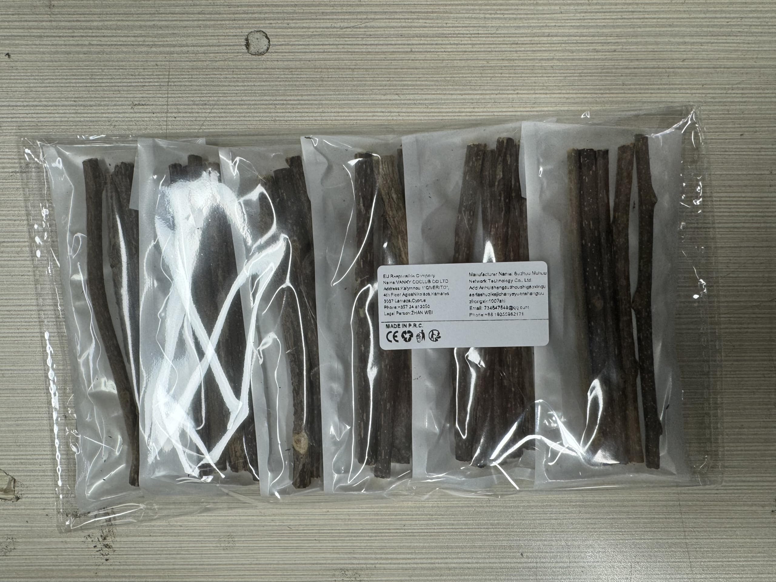 Bastoncini di Matatabi Silvervine Naturali per Gatti, Bastoncini Cura Denti per Gatti, Giocattolo di Erba Gatta, Bastoncini da Masticare per Gatti, Allevia La Tensione E L'Ansia Del Gatto, 30PCS