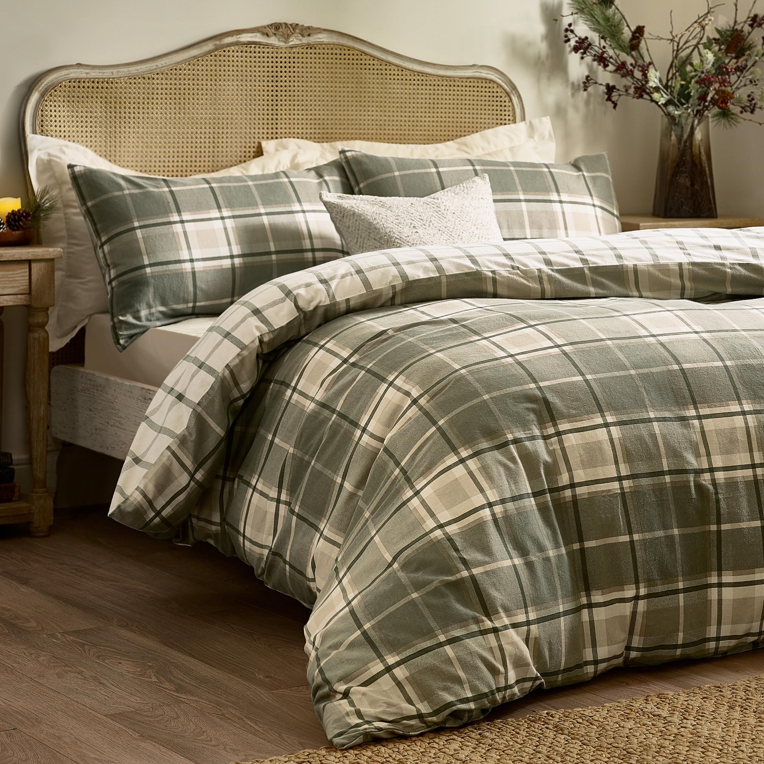 Ropa de Cama a Cuadros Wylder Nature Braemar: algodón Cepillado Suave, Reversible y con Cierre de Botones (Verde/Natural - tamaño King)