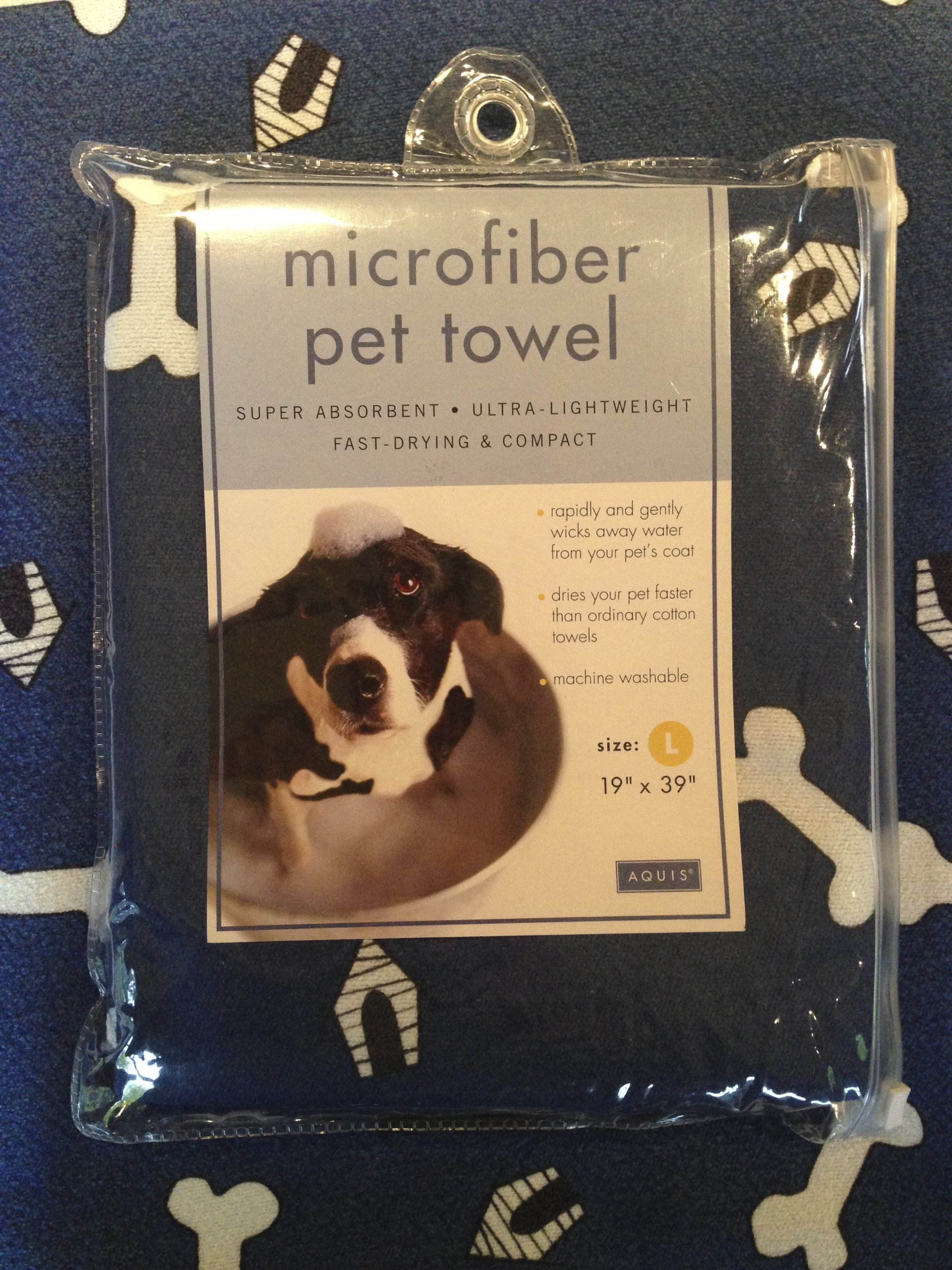 Aquis Doggie Dryer 19 by 39-Inch Microfiber Pet Towel, Large, Blue with White Bones