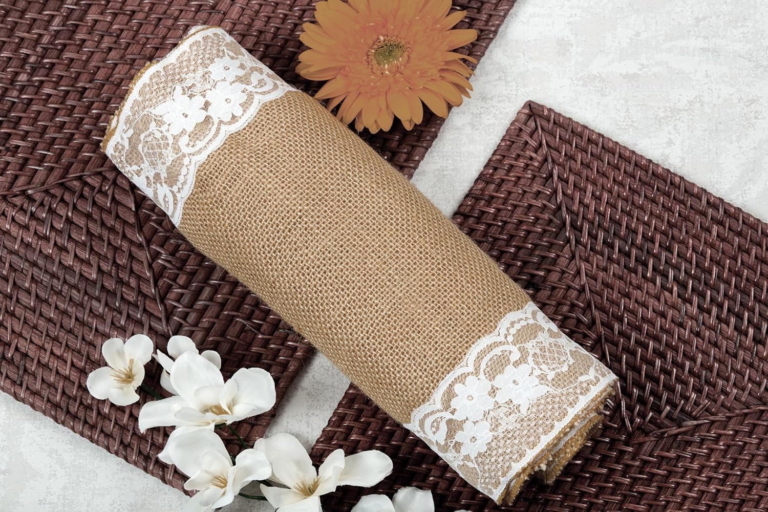 MDS 15 PCS 100% Natural Burlap Table Runners 12" x 108" with Lace, Rustic Farmhouse Country Vintage Boho Jute Runner for Wedding Reception Birthday Party Home Kitchen Dining Coffee Table Decoration
