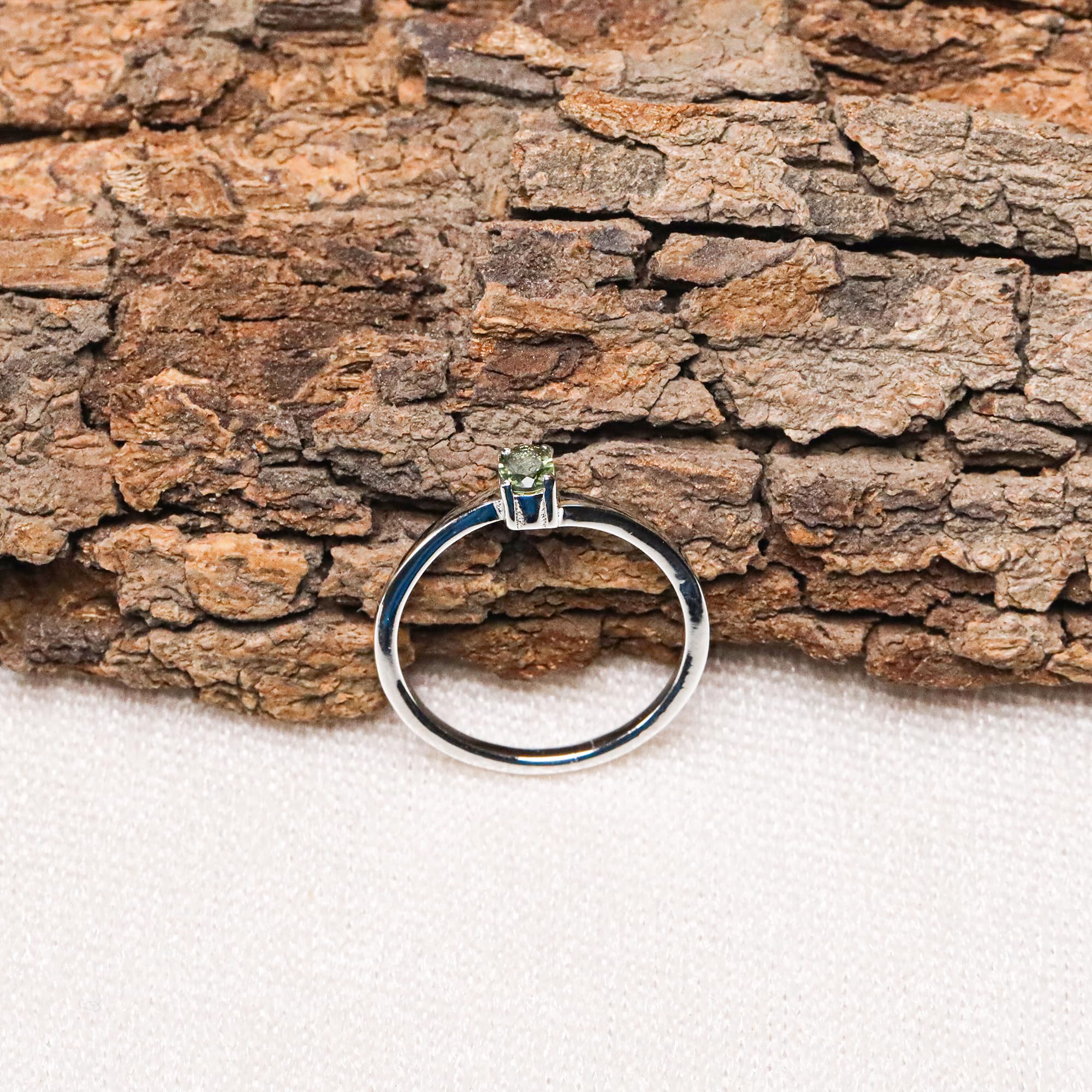Anillo de compromiso de moldavita en plata de ley 925, joyería bohemia hecha a mano, anillo de promesa étnico para mujer con piedra preciosa natural