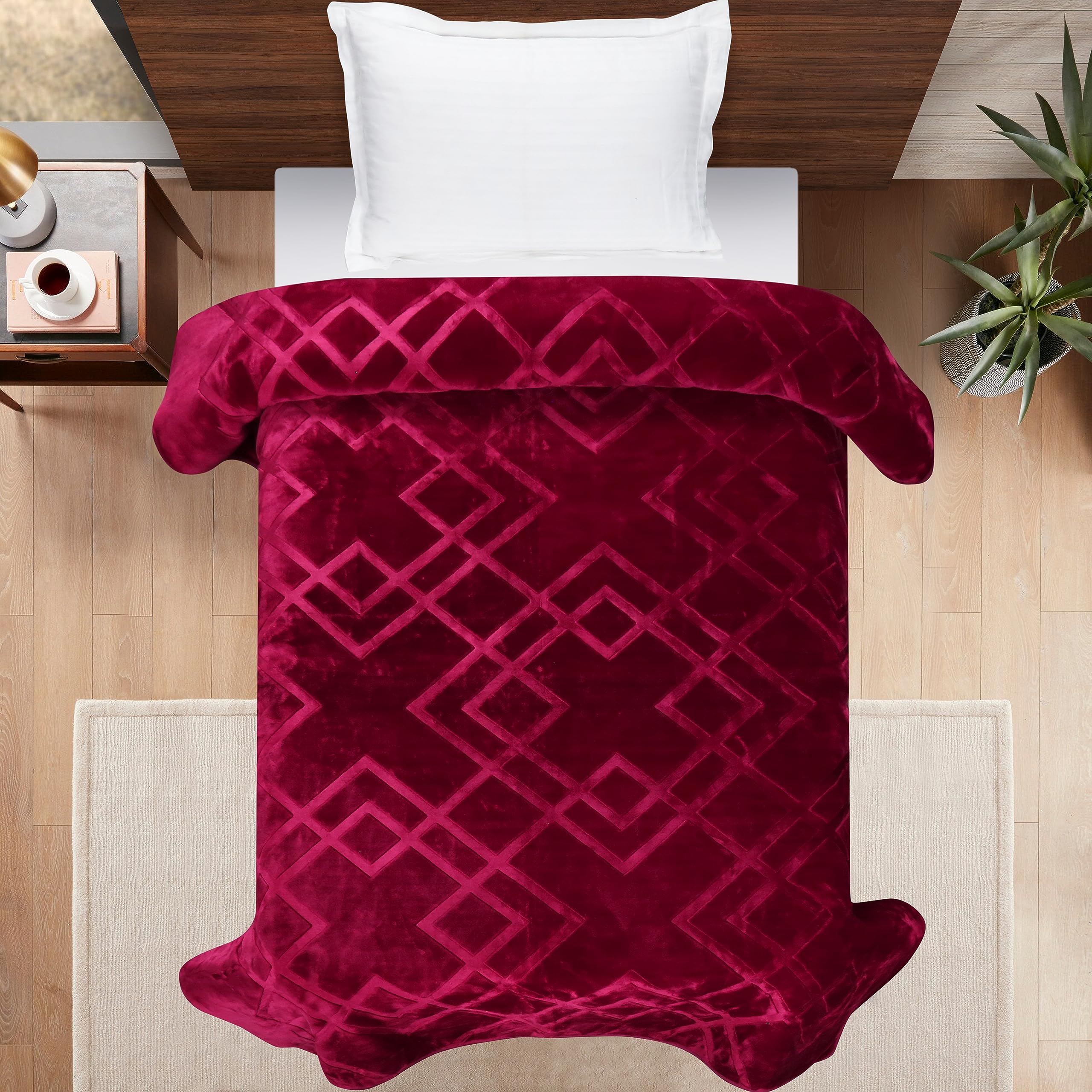 Elite Home Single Layered Soft Embossed All-Season Blanket (Maroon, Single)