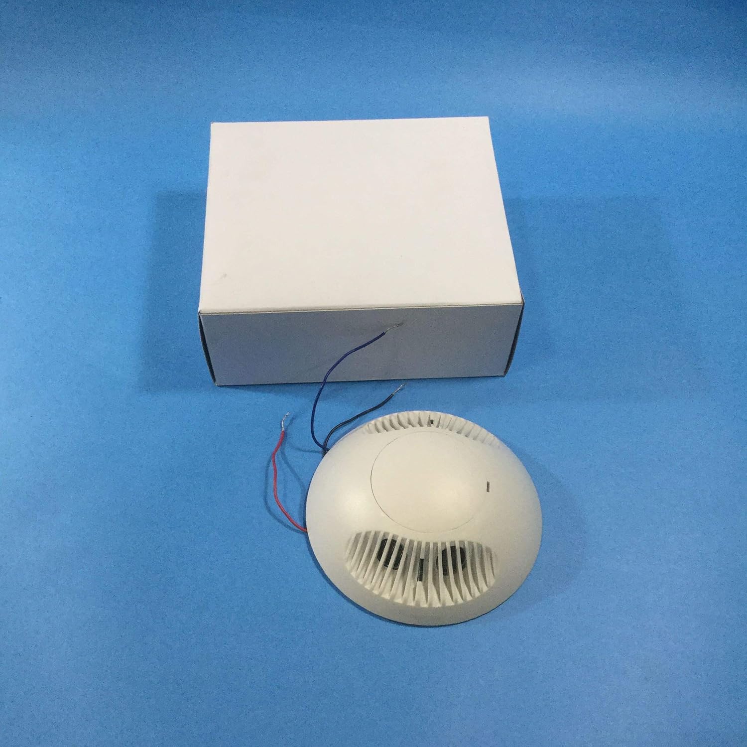 HUBBELL OMNIUS2000 White, 24V, Relay, 2000SQ, PHOTOCELL