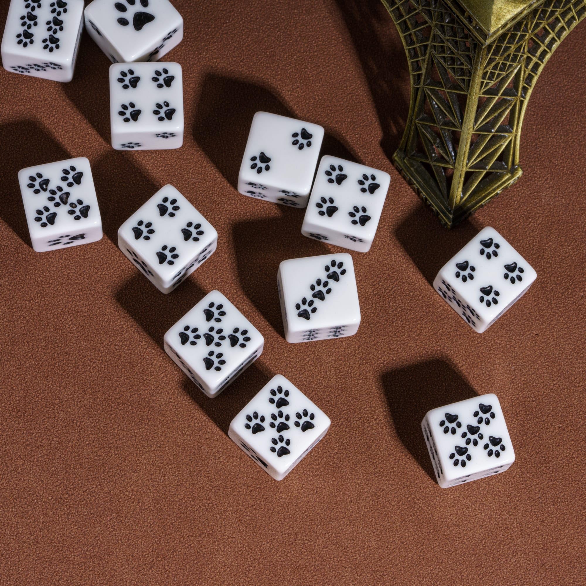 Juego de 10 dados D6 de 16 mm, juego de dados de seis caras, dados blancos de 6 caras para juegos de mesa Dungeons and Dragons RPG Wow