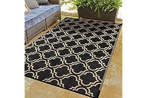 <p>Ompaa Giant 5'x8' Indoor and Outdoor Black & Beige Straw Rug, Washable,...