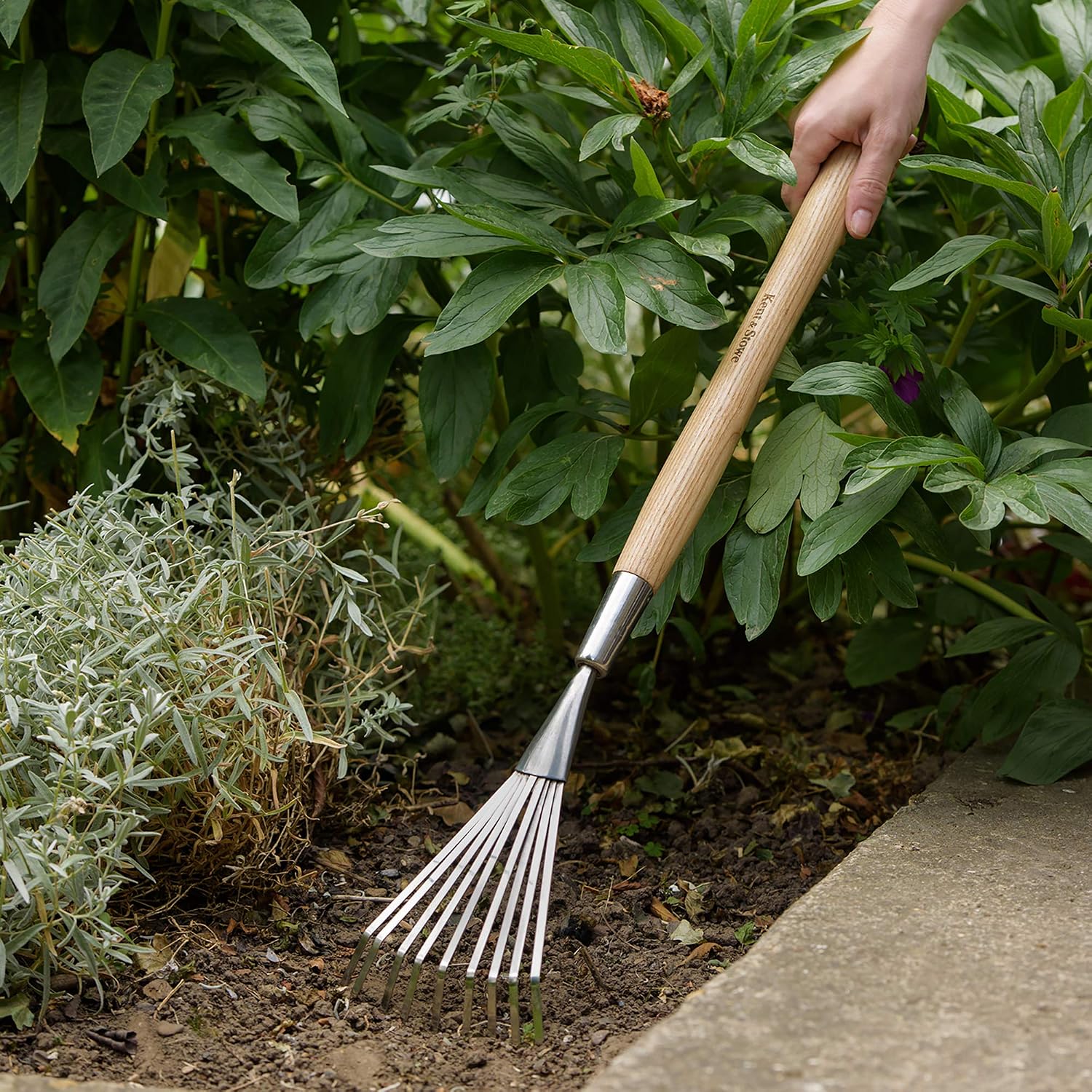 Kent & Stowe Long Hand Brush Made of ash Wood and Stainless Steel, 734510