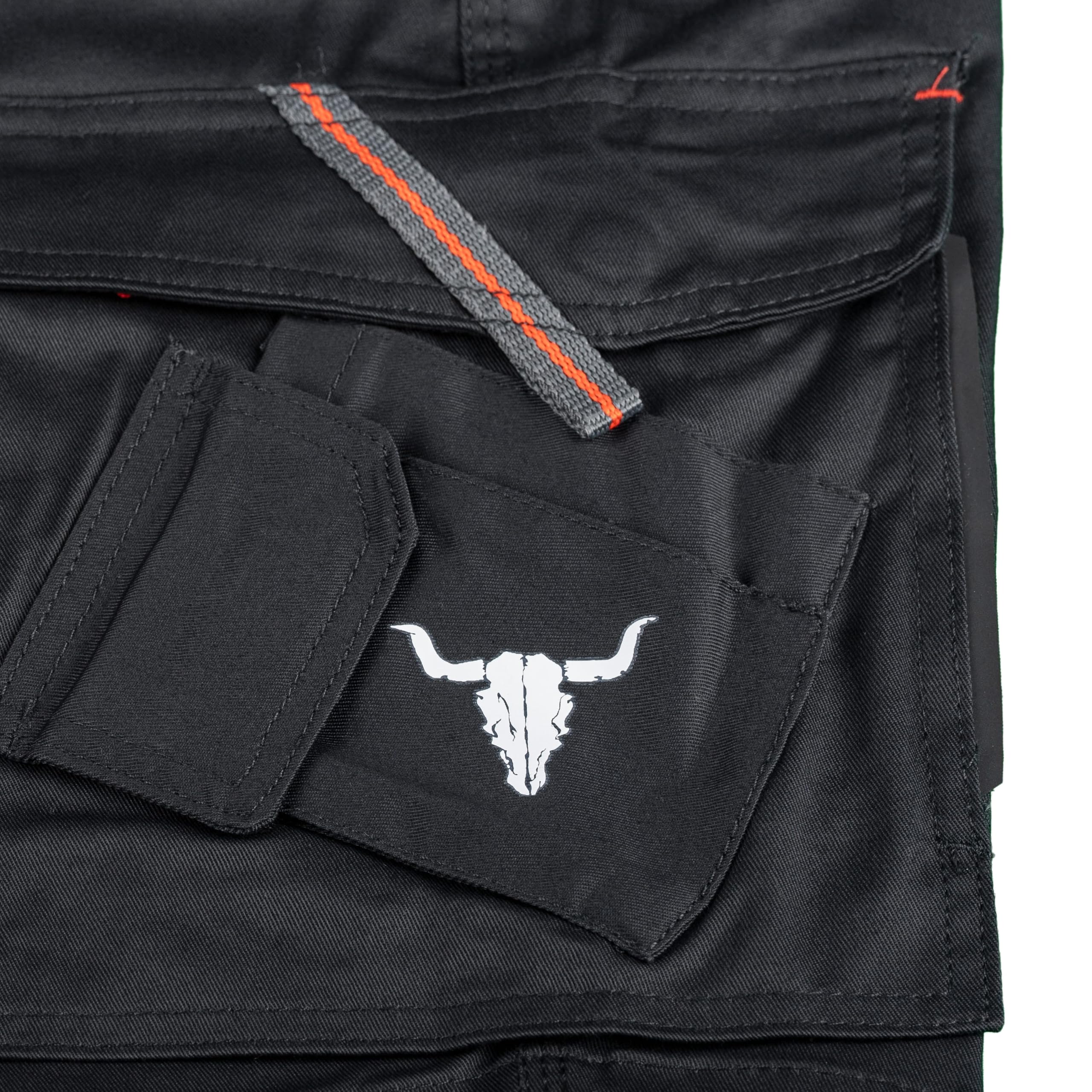 WÜRTH MODYF Arbeitsshorts Stretch X für Herren - Wacken Edition - Gr. 40-66 | Kurze Cargo-Arbeitshose – funktionales Design mit viel Stauraum für Werkzeug und Zubehör - ideal fürs Festival