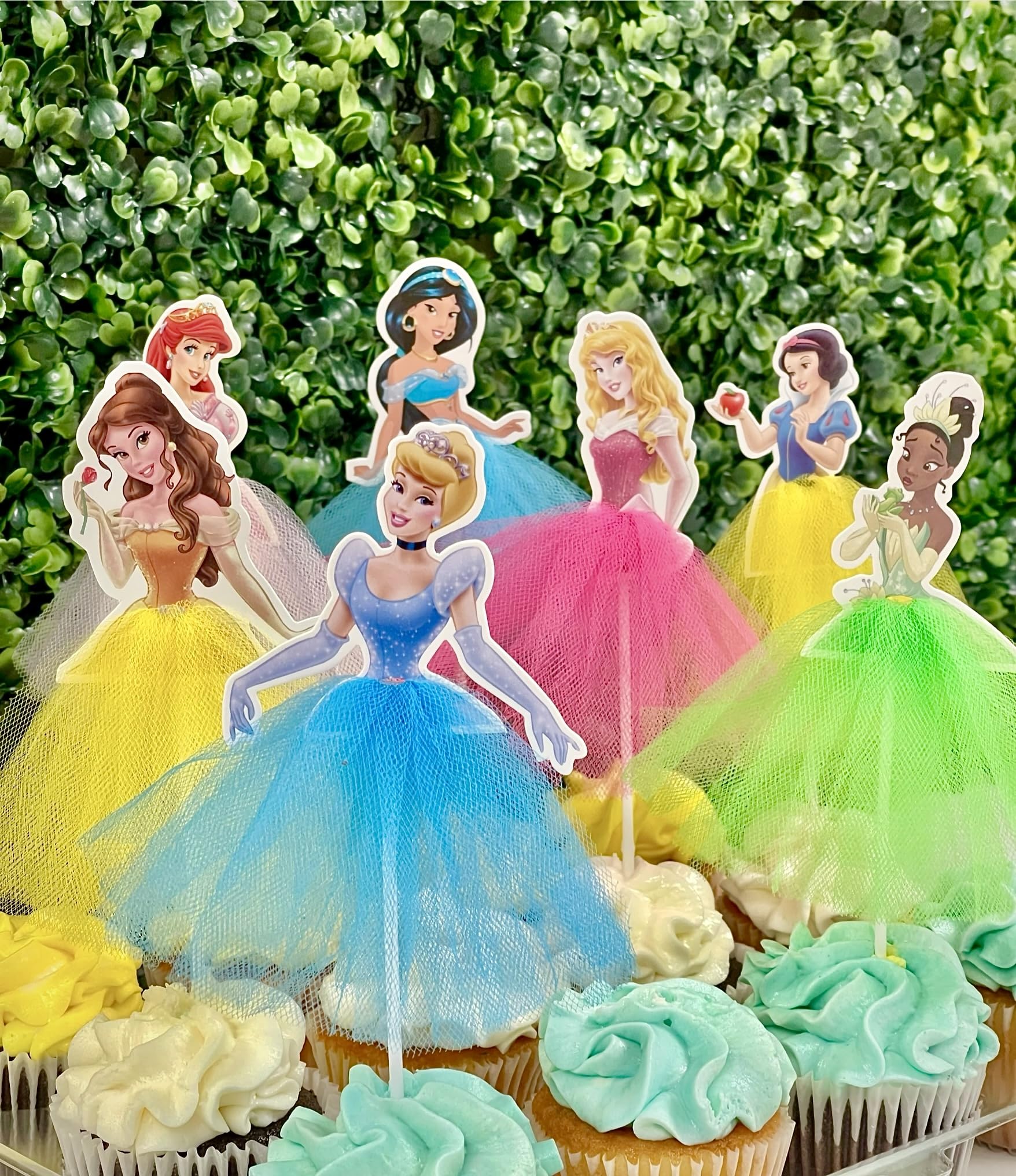princess dress cupcake toppers 7pcs Cupcake Topper, Princess Themed Cupcake Toppers For Kids Party,  Cinderella, Tiana, Aurora, Snow white, Jasmin, Ariel, Belle Tutu dresses  cute elegant Birthday, Babyshower, cakes : Amazon.ca: Health & Personal Care