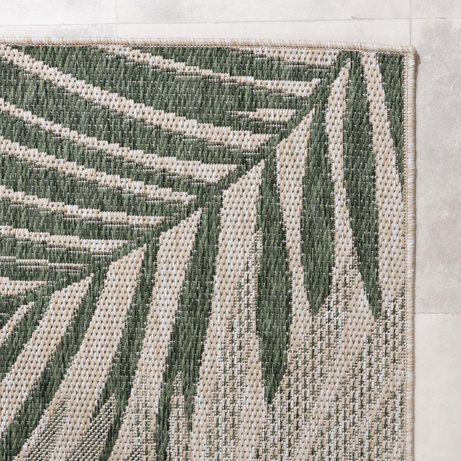 FRAAI | Home & Living Tapis d'extérieur - Tiga Palm Vert - 80x150 cm - Tapis Exterieur Resistant Pluie - Rectangulaire - Terrasse, Jardin, Balcon | Résistant aux intempéries - Synthétique - Polypropylène - Balcon, Jardin/Terrasse - Tapis d'extérieur